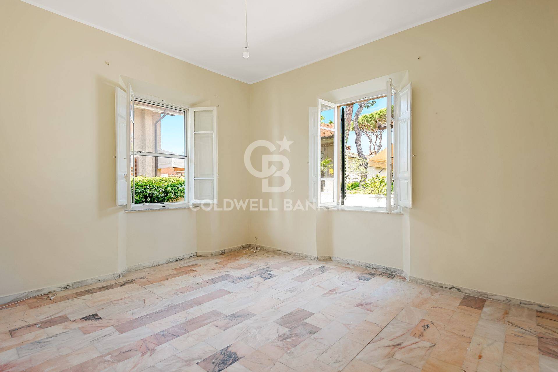 Forte dei Marmi, Lucca, 55042, IT, 2 Bedrooms Bedrooms, ,1 BathroomBathrooms,Residential,For Sale,1785280