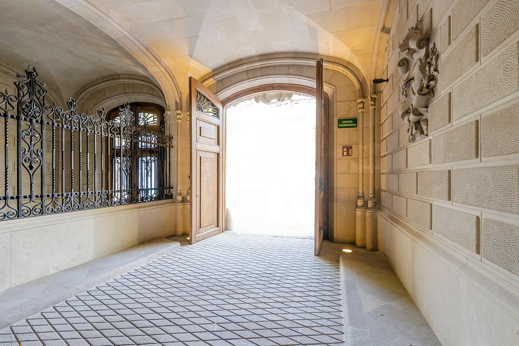  Spectacular apartment in iconic Casa Burés - 物件實景