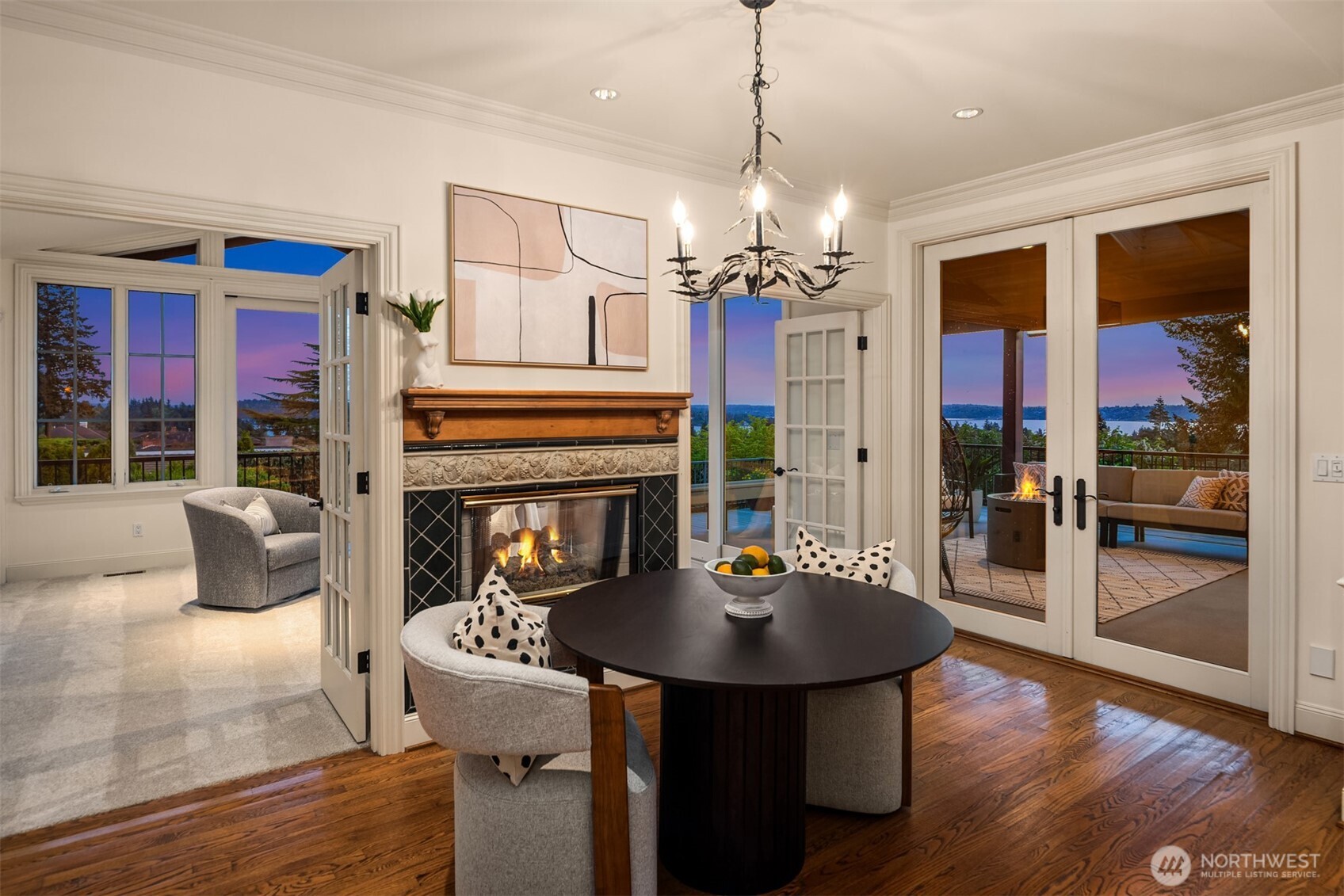 Clyde Hill, Washington, 98004, United States, 4 Bedrooms Bedrooms, ,4 BathroomsBathrooms,Residential,For Sale,1805060
