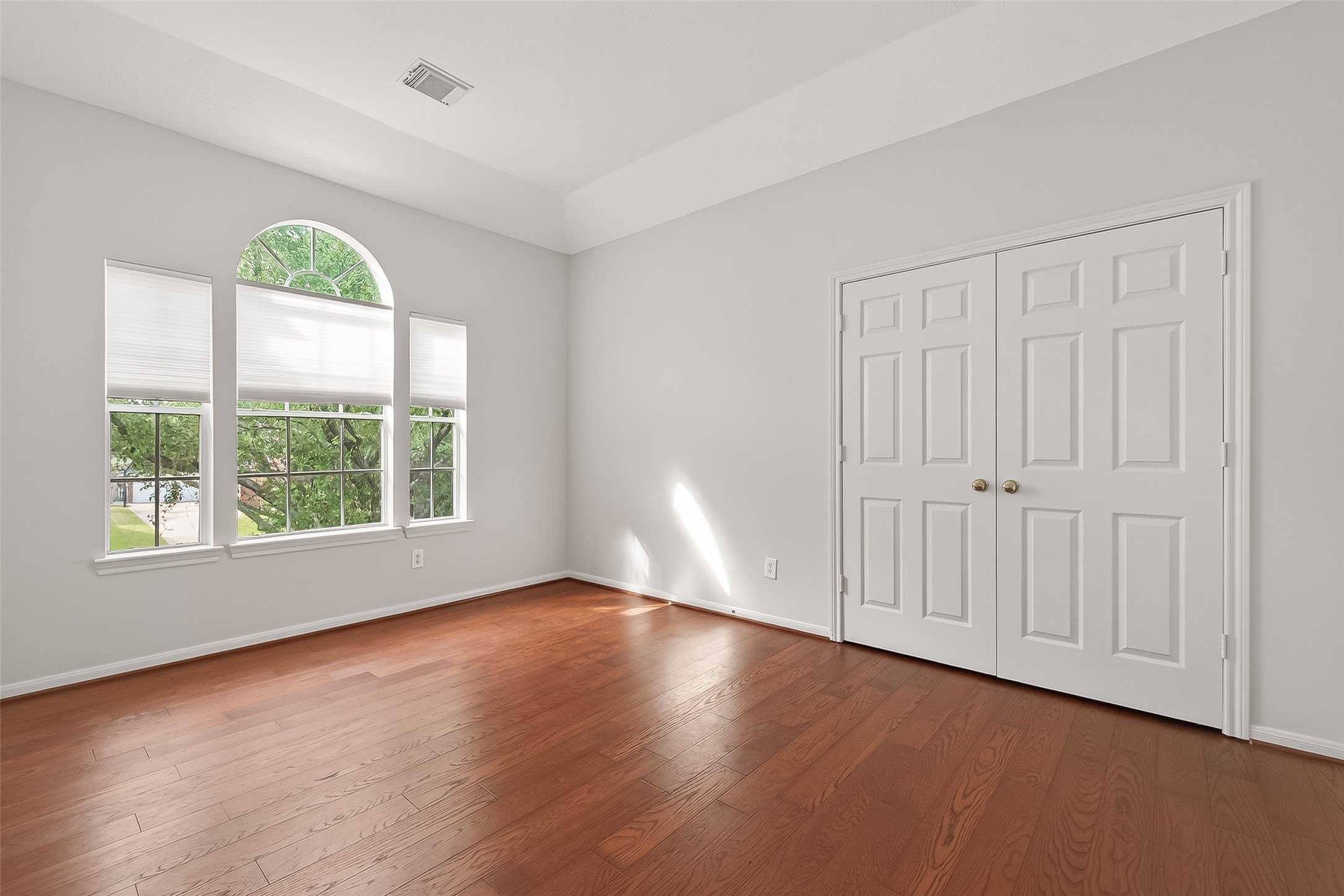 Sugar Land, Texas, 77479, United States, 4 Bedrooms Bedrooms, ,4 BathroomsBathrooms,Residential,For Sale,2006249