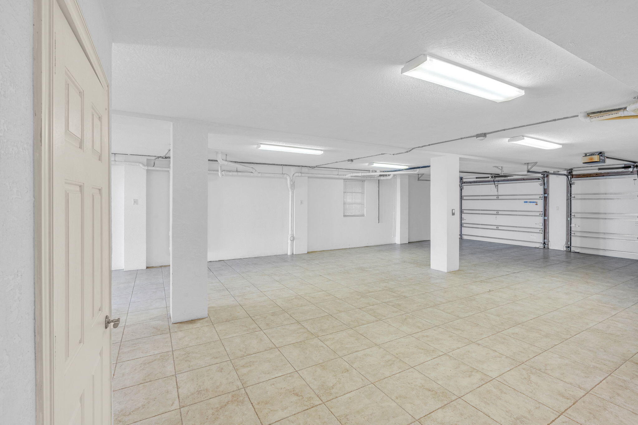 KEY COLONY, Florida, 33051, United States, 4 Bedrooms Bedrooms, ,5 BathroomsBathrooms,Residential,For Sale,1997483