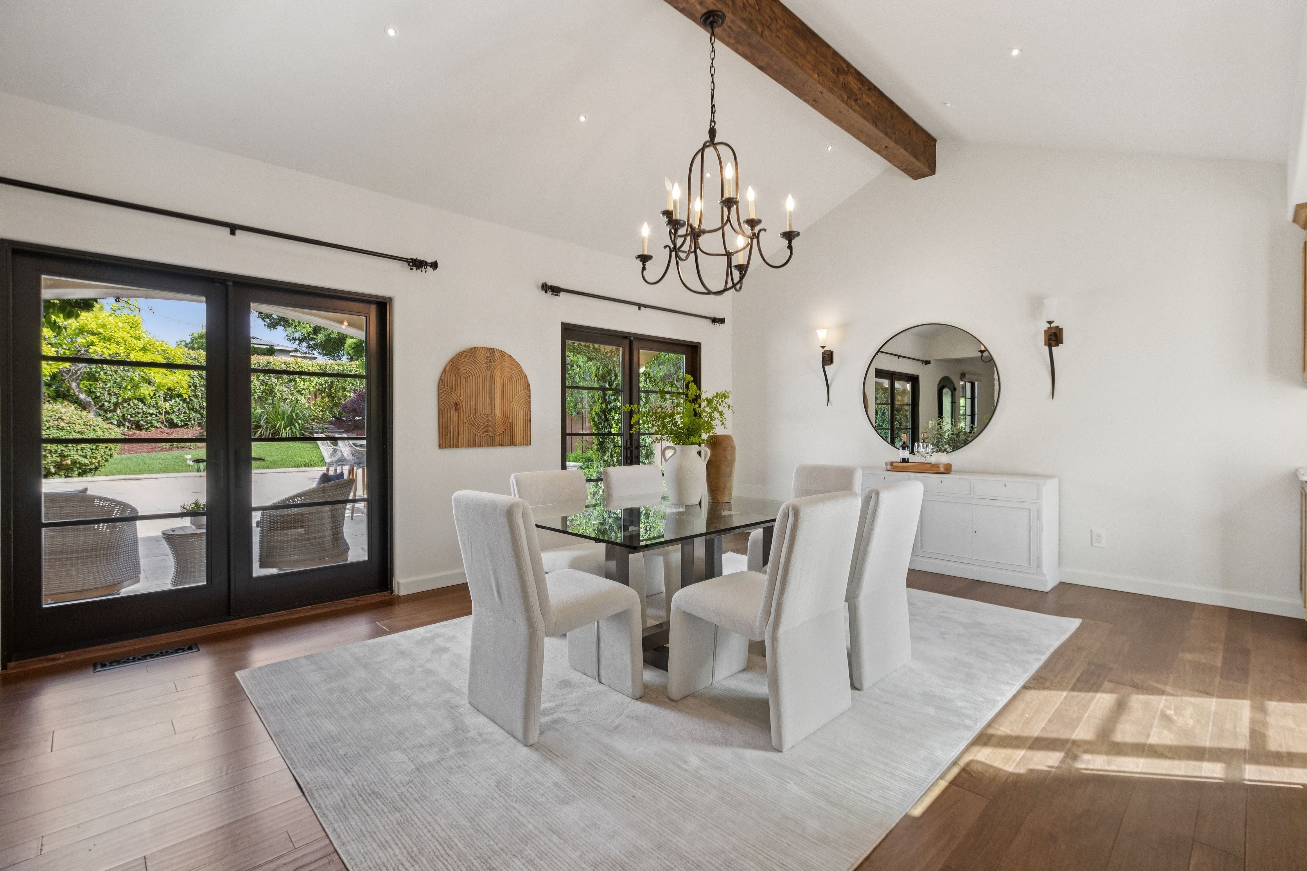  Mediterranean-Style Beauty with Garden Escape - 物件實景