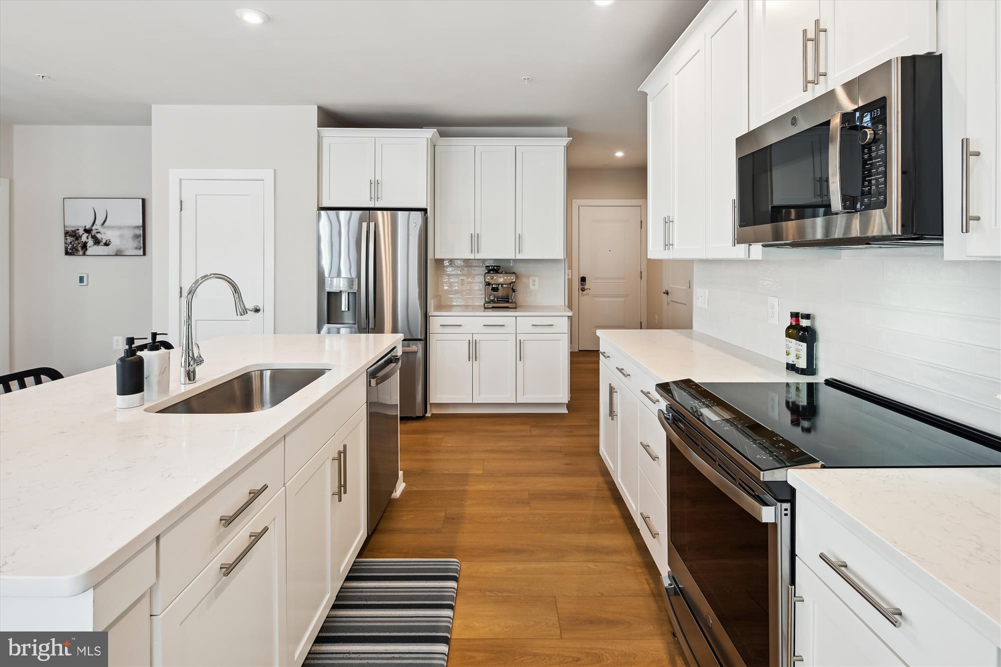 Reston, Virginia, 20190, United States, 2 Bedrooms Bedrooms, ,2 BathroomsBathrooms,Residential,For Sale,1915599