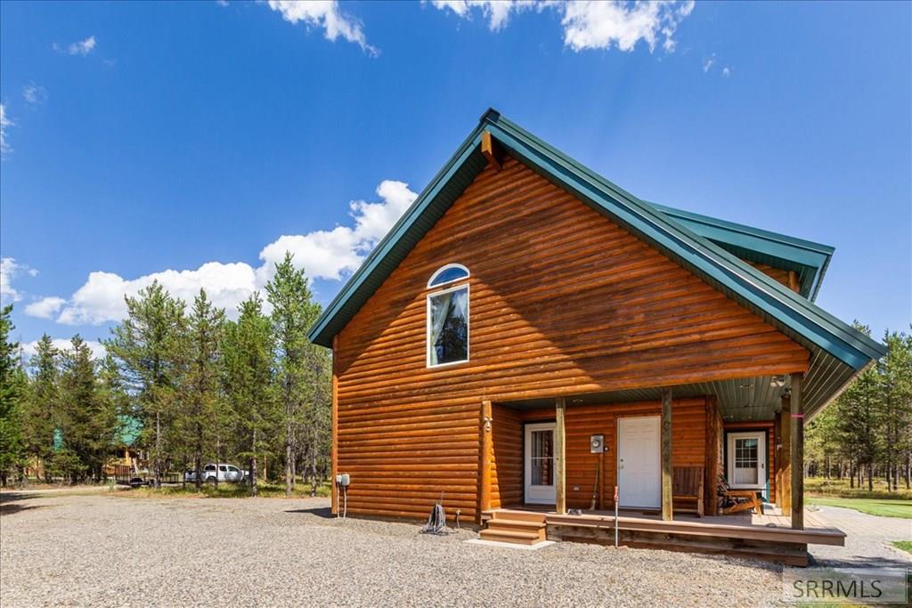 ISLAND PARK, Idaho, 83429, United States, 2 Bedrooms Bedrooms, ,2 BathroomsBathrooms,Residential,For Sale,1921244
