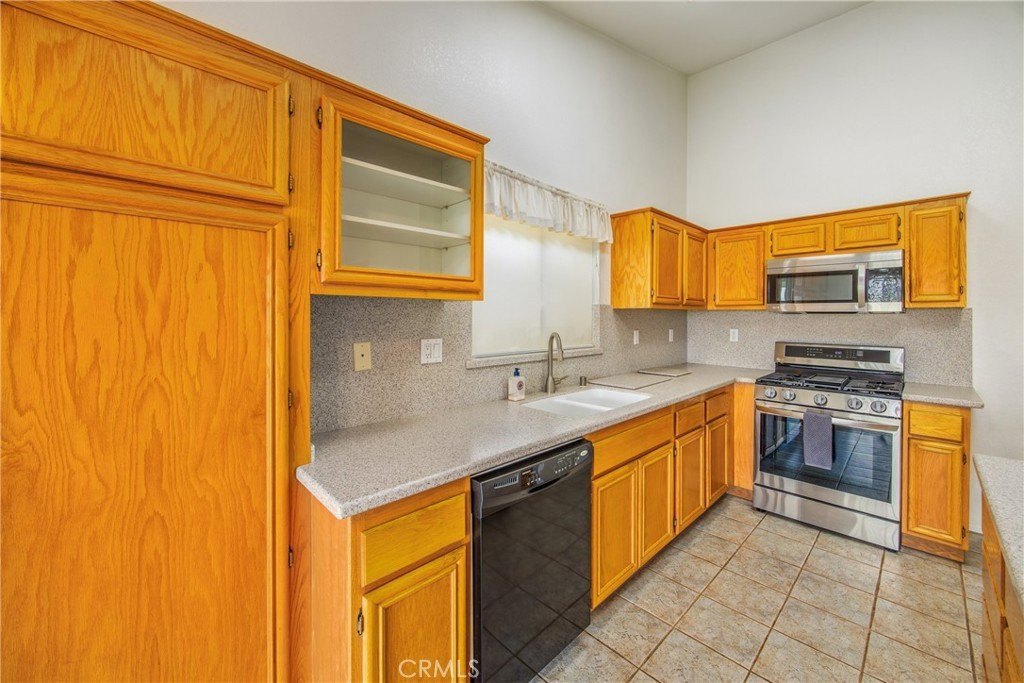 Highland, California, 92346, United States, 3 Bedrooms Bedrooms, ,2 BathroomsBathrooms,Residential,For Sale,1944789