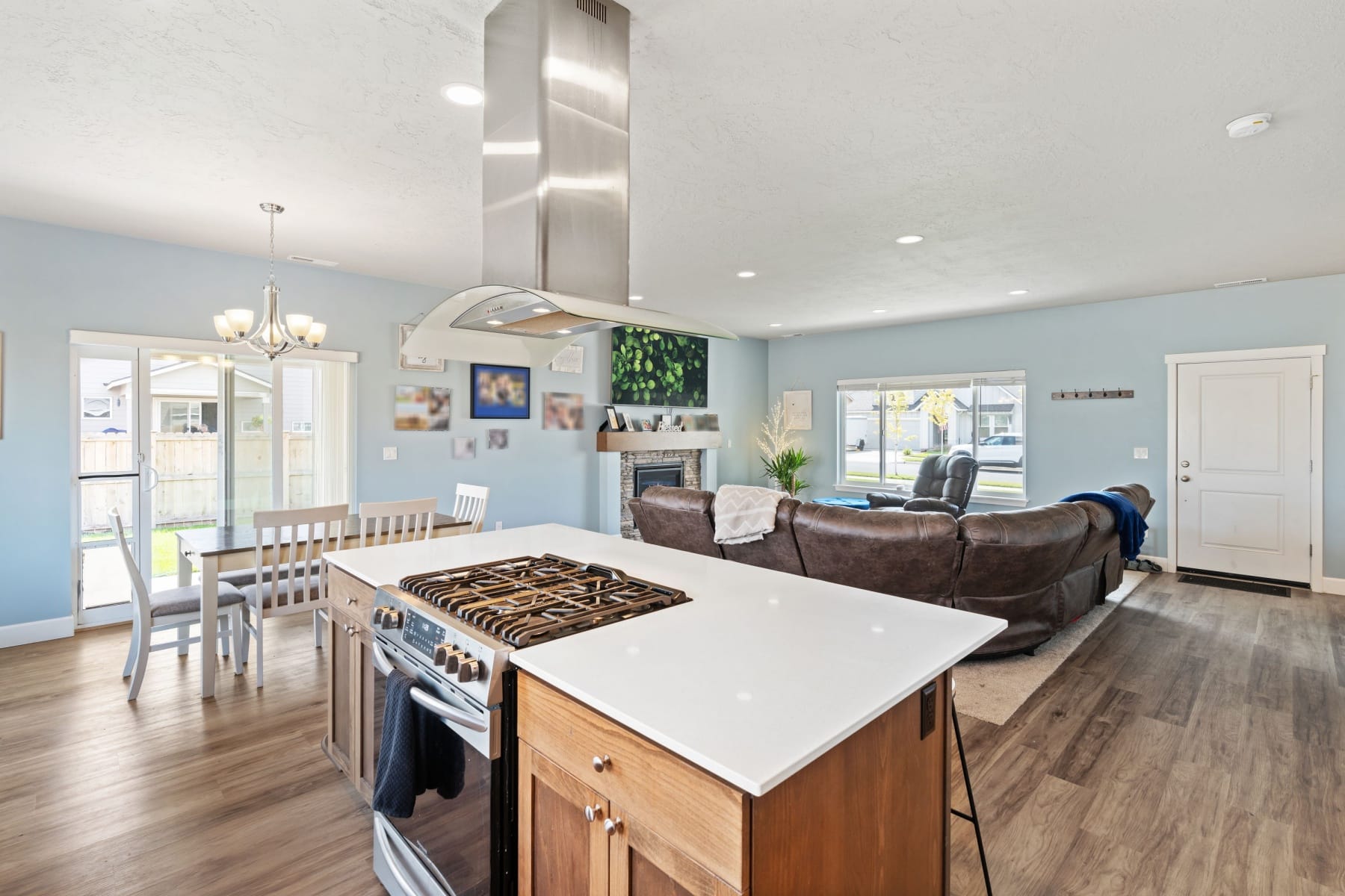  280 NW DOUBLE EAGLE AVE Madras, OR 97741 - 物件實景