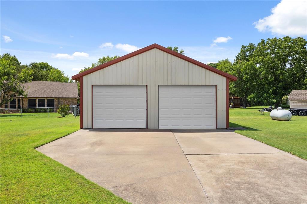 Forney, Texas, 75126, United States, 4 Bedrooms Bedrooms, ,3 BathroomsBathrooms,Residential,For Sale,1895452