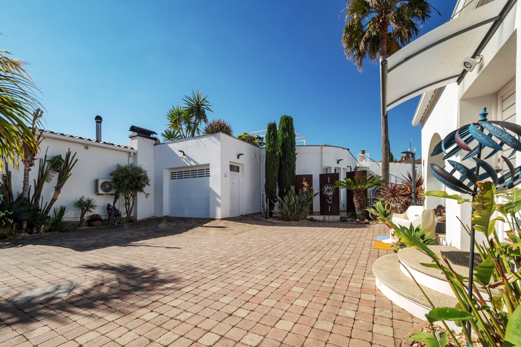  Exceptional property with two houses with their own swimming pools. - 物件實景