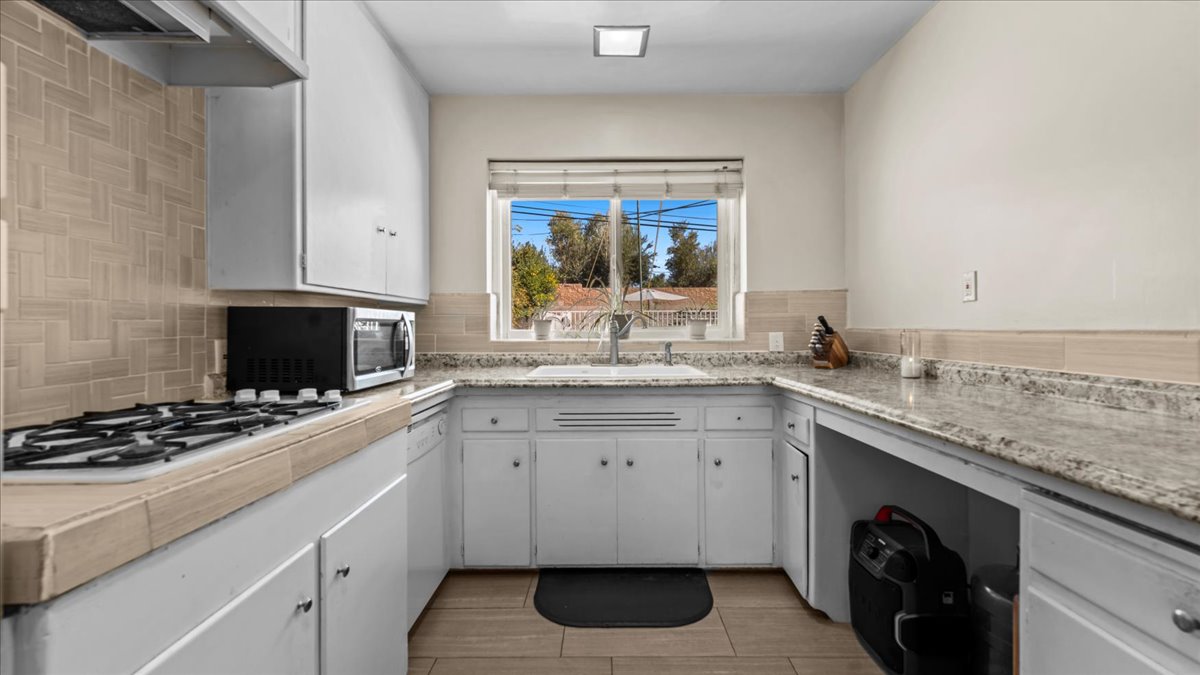 San Bernardino, California, 92404, United States, 3 Bedrooms Bedrooms, ,2 BathroomsBathrooms,Residential,For Sale,1990430