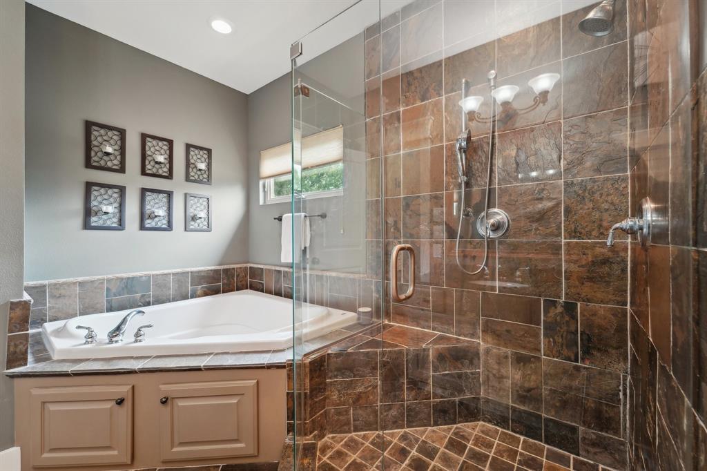 Houston, Texas, 77008, United States, 3 Bedrooms Bedrooms, ,3 BathroomsBathrooms,Residential,For Sale,1931769