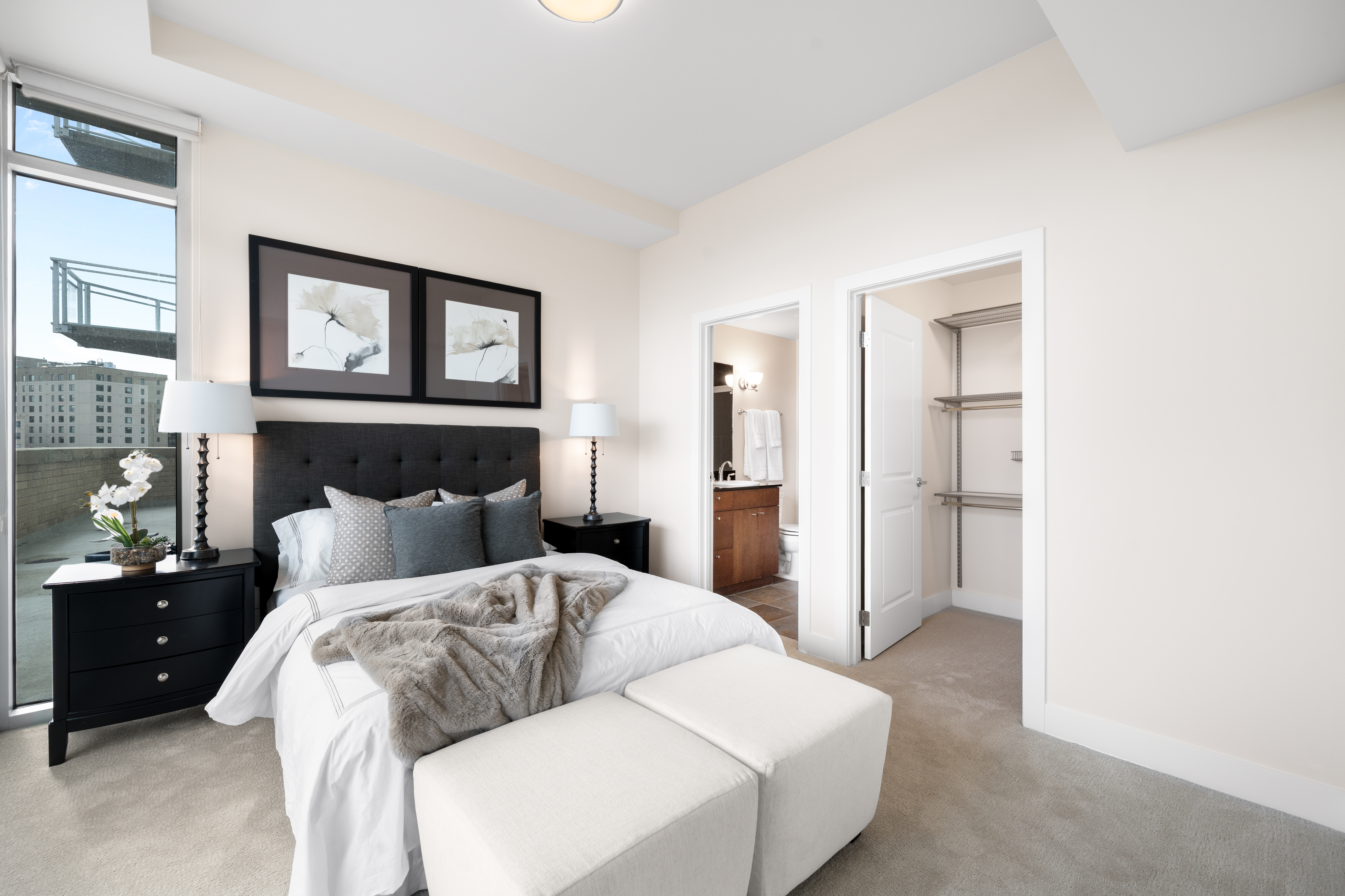  Arguably One of the Finest Condominium Opportunities Under $900,000 in Downtown - 物件實景