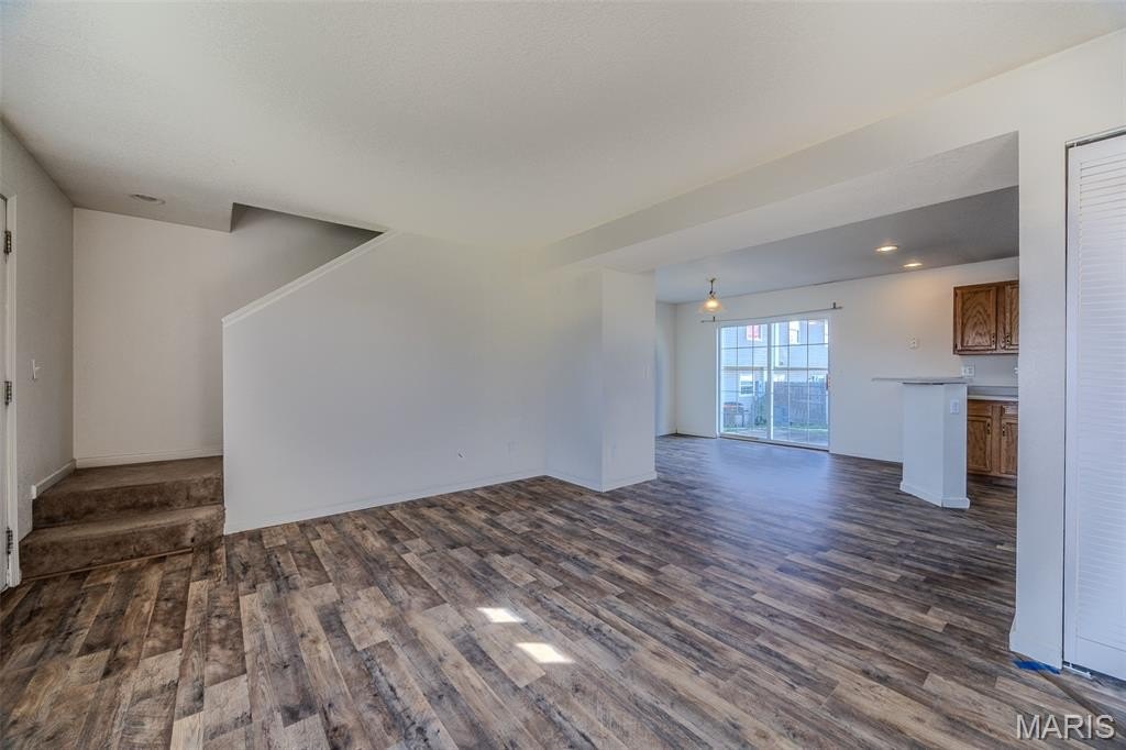 Lebanon, Missouri, 65536, United States, ,Residential,For Sale,1990490