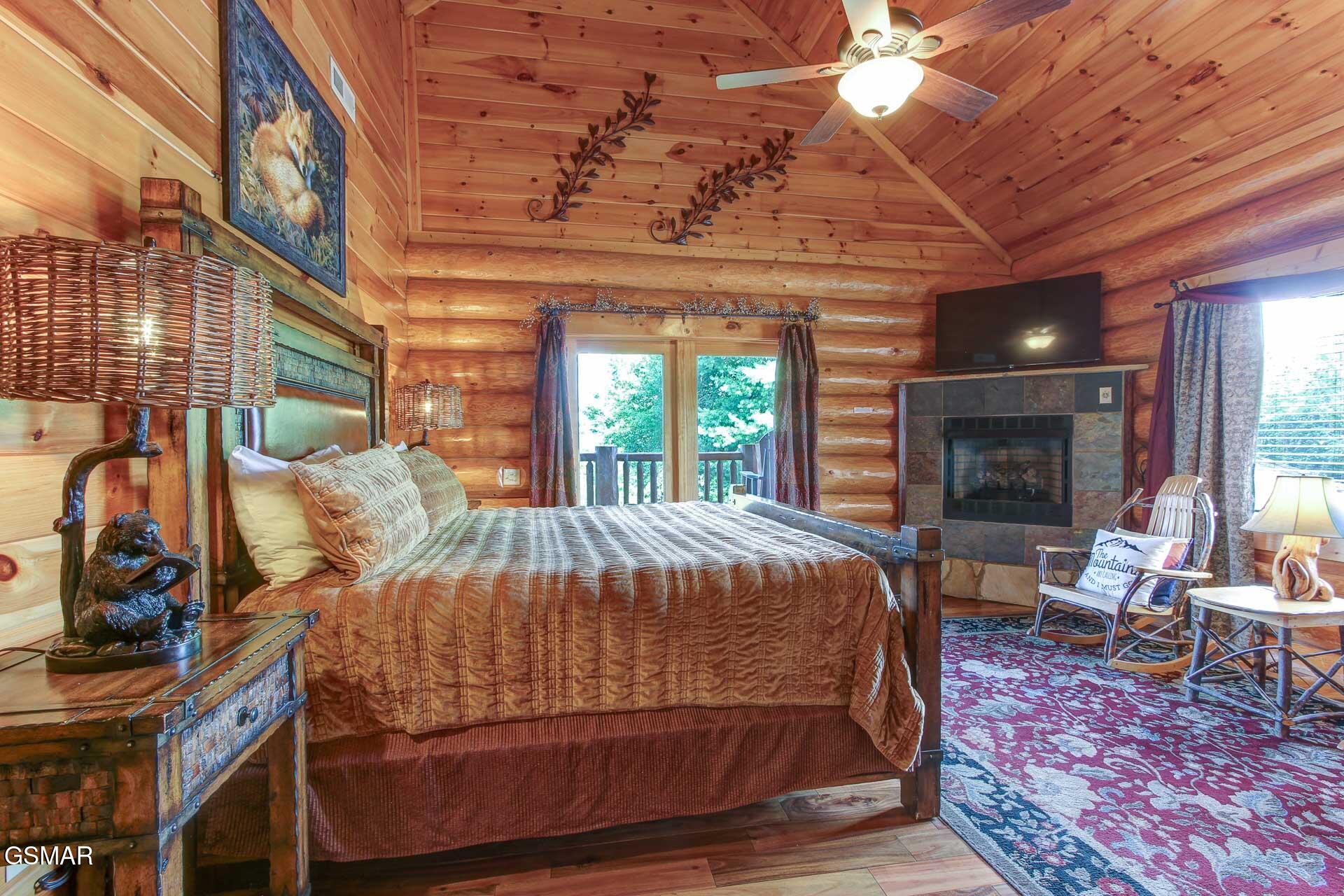 Sevierville, Tennessee, 37876, United States, 3 Bedrooms Bedrooms, ,5 BathroomsBathrooms,Residential,For Sale,1976203