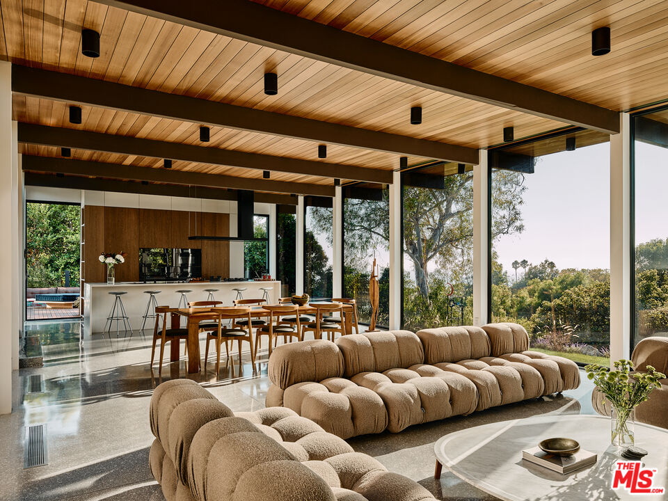 5637 Busch Dr, Malibu, California, 90265, United States, 3 Bedrooms Bedrooms, ,3 BathroomsBathrooms,Residential,For Sale,5637 Busch Dr,1643352