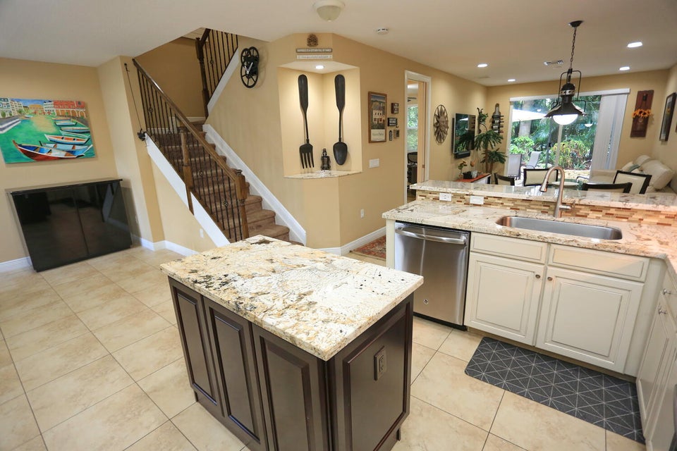 Delray Beach, Florida, 33484, United States, 4 Bedrooms Bedrooms, ,3 BathroomsBathrooms,Residential,For Sale,1943526