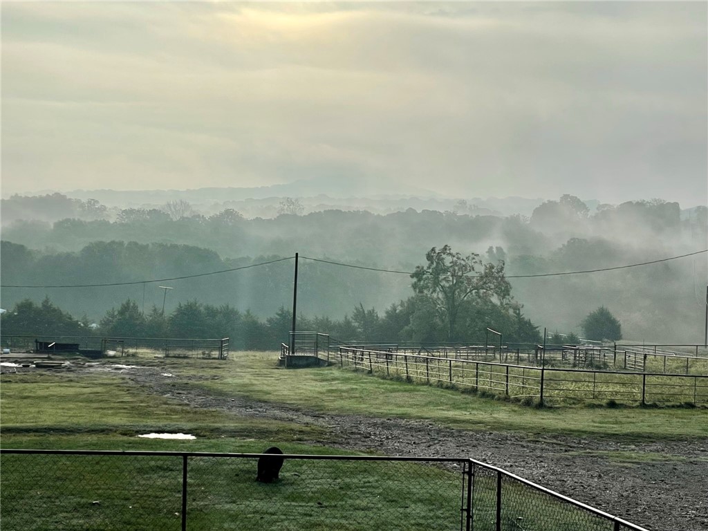 Berryville, Arkansas, 72616, United States, 6 Bedrooms Bedrooms, ,4 BathroomsBathrooms,Residential,For Sale,1988341