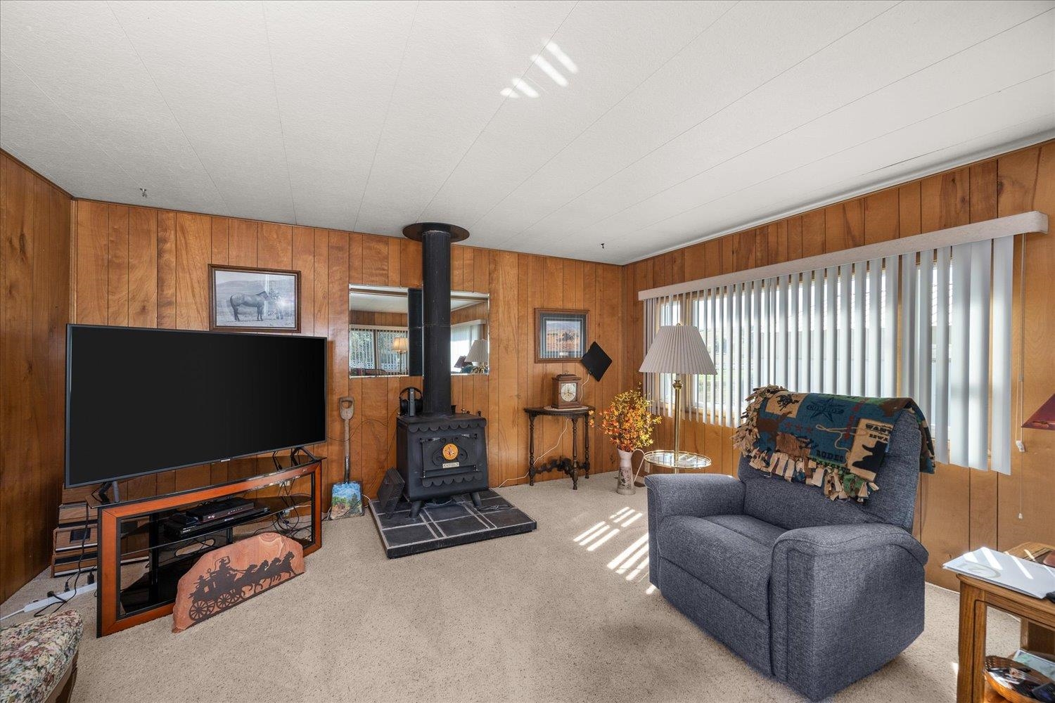 Rosalia, Washington, 99170, United States, 3 Bedrooms Bedrooms, ,2 BathroomsBathrooms,Residential,For Sale,1943009