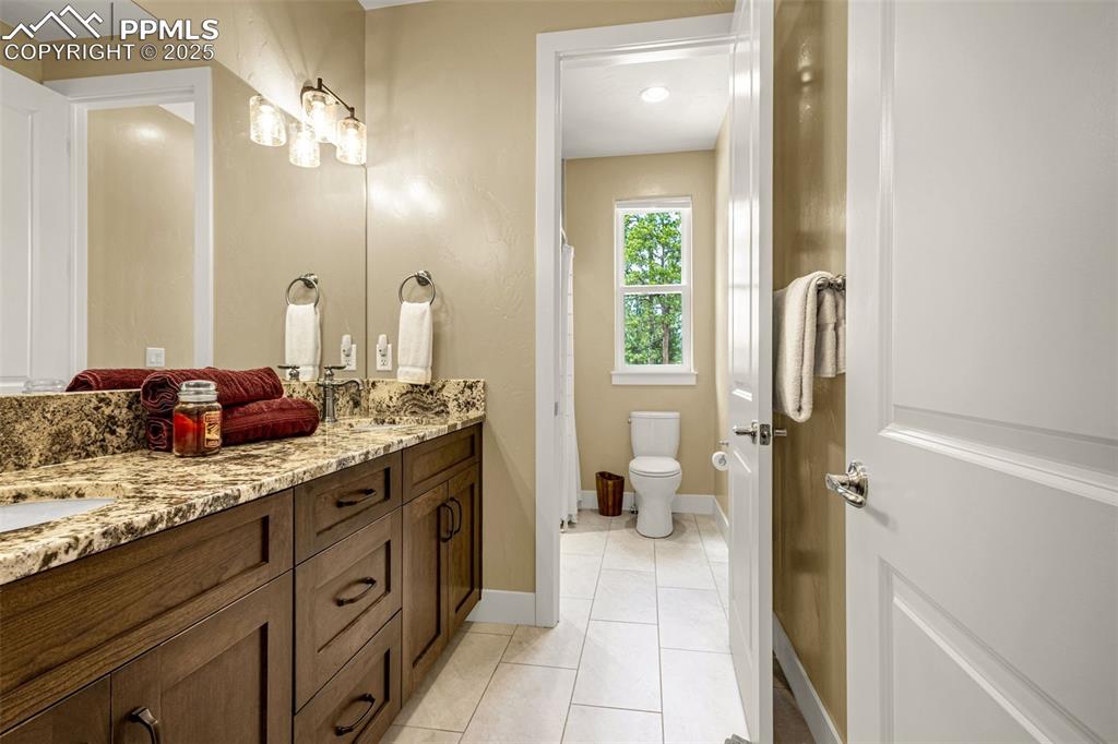 Monument, Colorado, 80132, United States, 5 Bedrooms Bedrooms, ,3 BathroomsBathrooms,Residential,For Sale,1949773