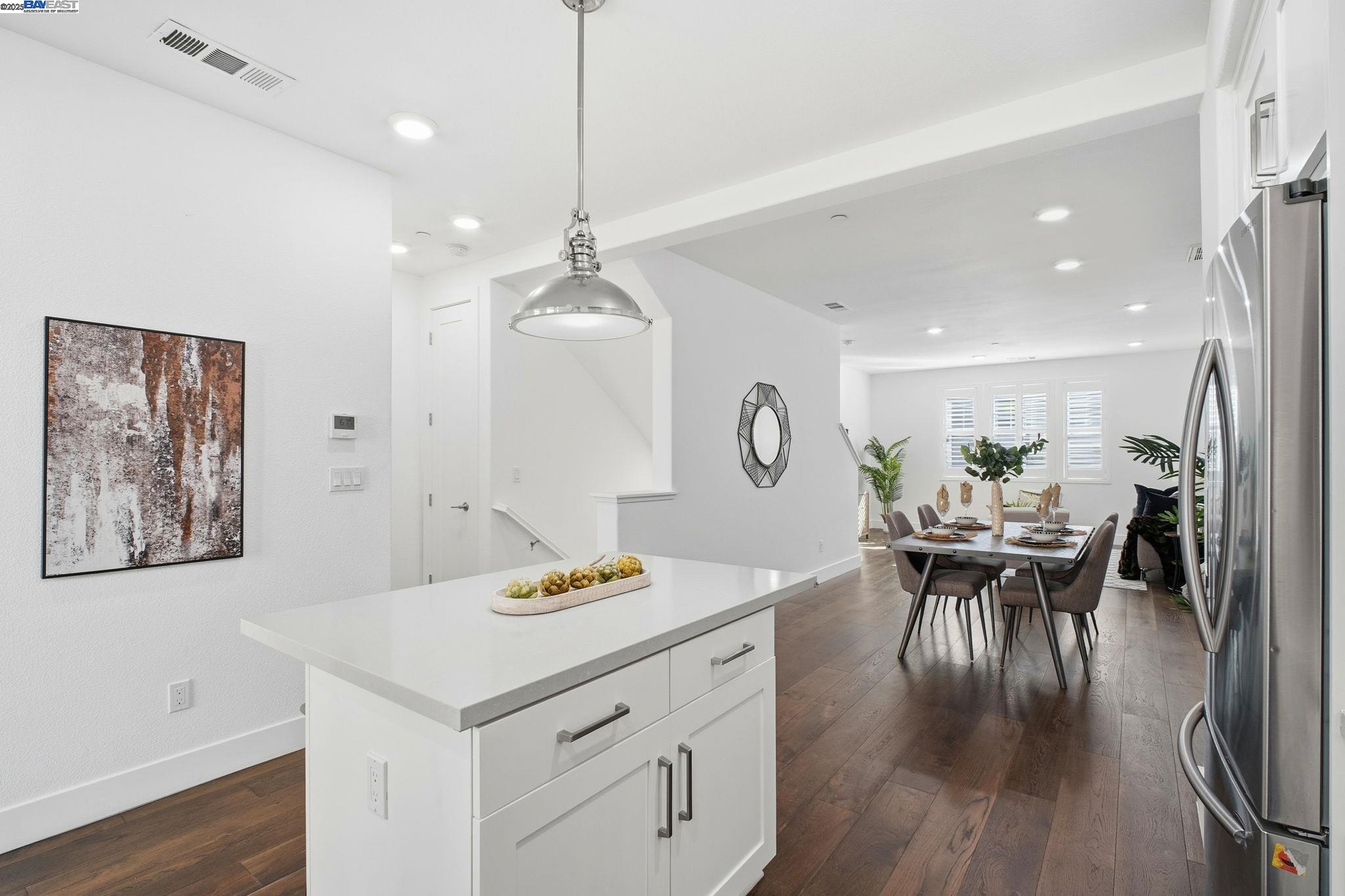 Fremont, California, 94539, United States, 3 Bedrooms Bedrooms, ,3 BathroomsBathrooms,Residential,For Sale,1995689