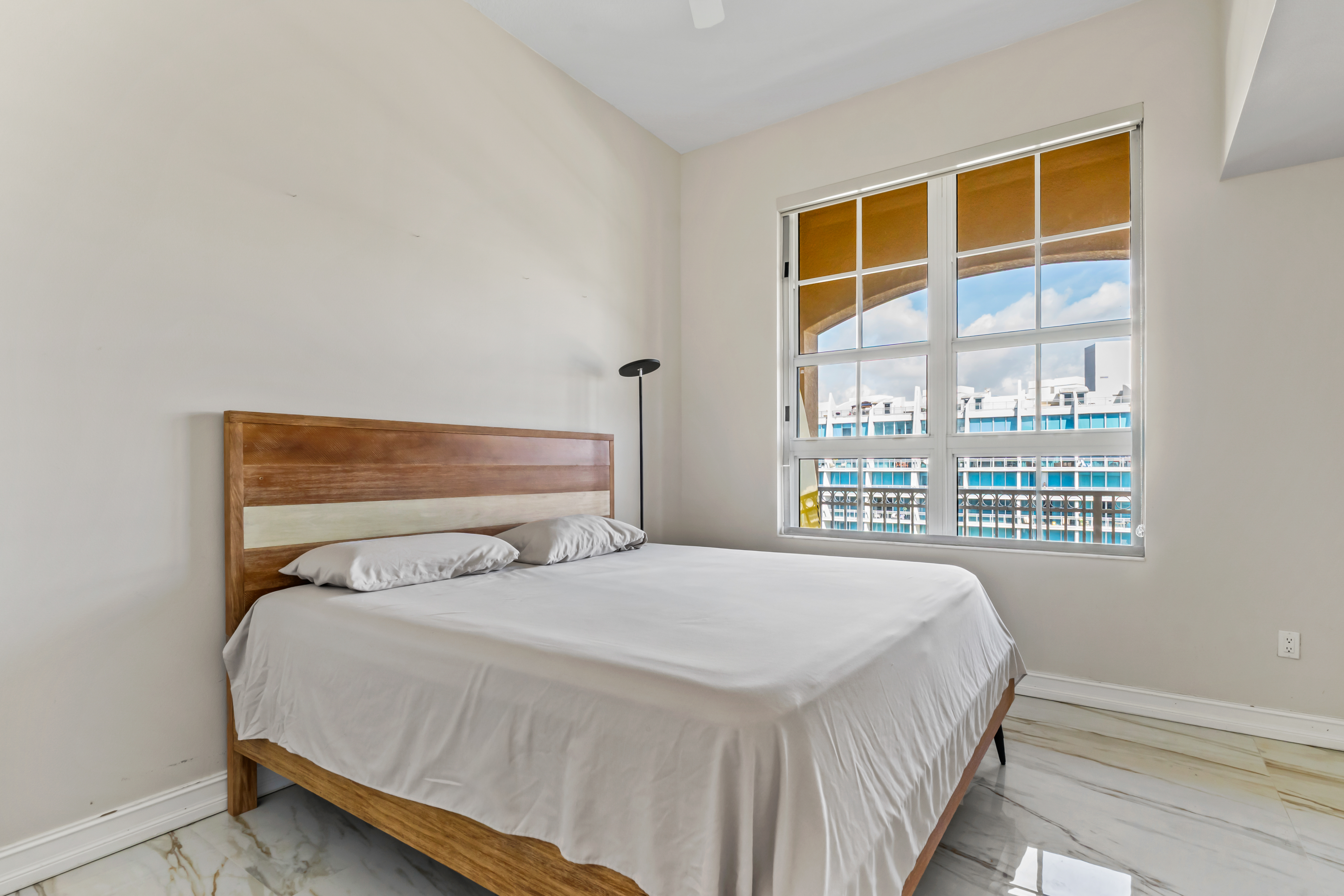  3001 NE 185th St, Aventura, FL, 33180 - 物件實景