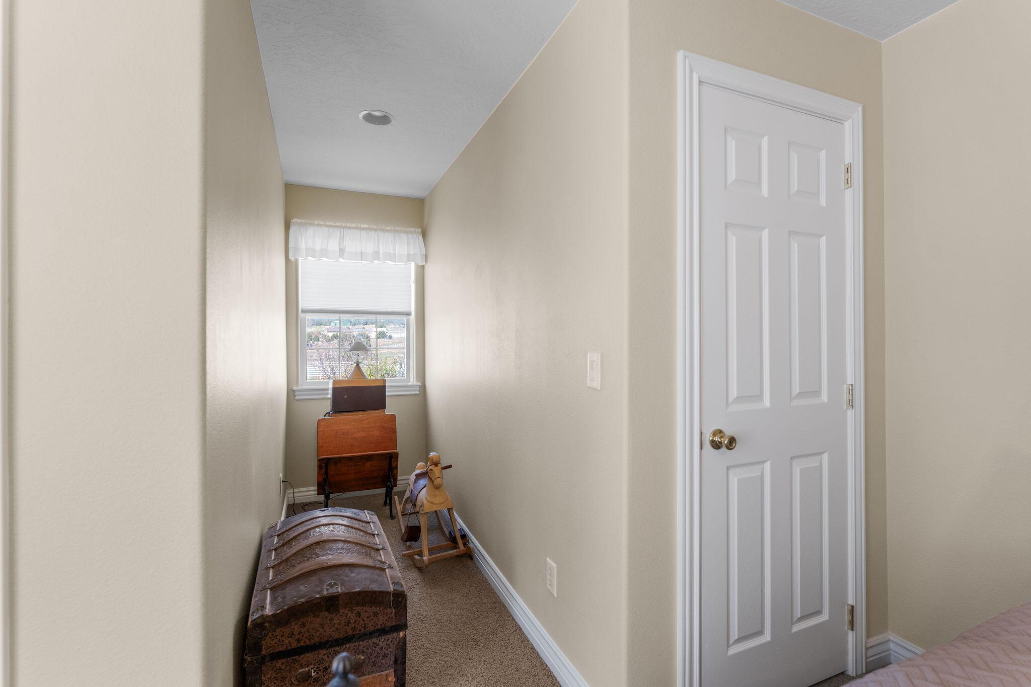 New Harmony, Utah, 84757, United States, 4 Bedrooms Bedrooms, ,4 BathroomsBathrooms,Residential,For Sale,1763524