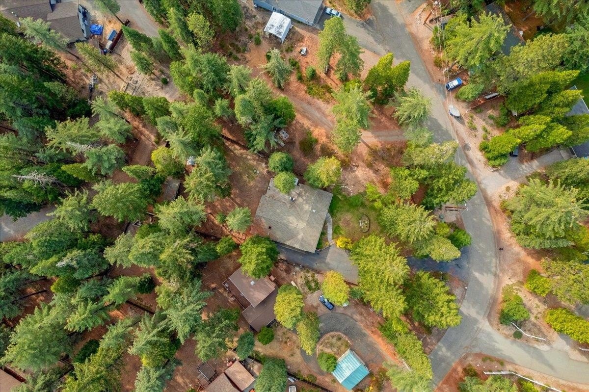 Mt Shasta, California, 96067, United States, 3 Bedrooms Bedrooms, ,2 BathroomsBathrooms,Residential,For Sale,1929082