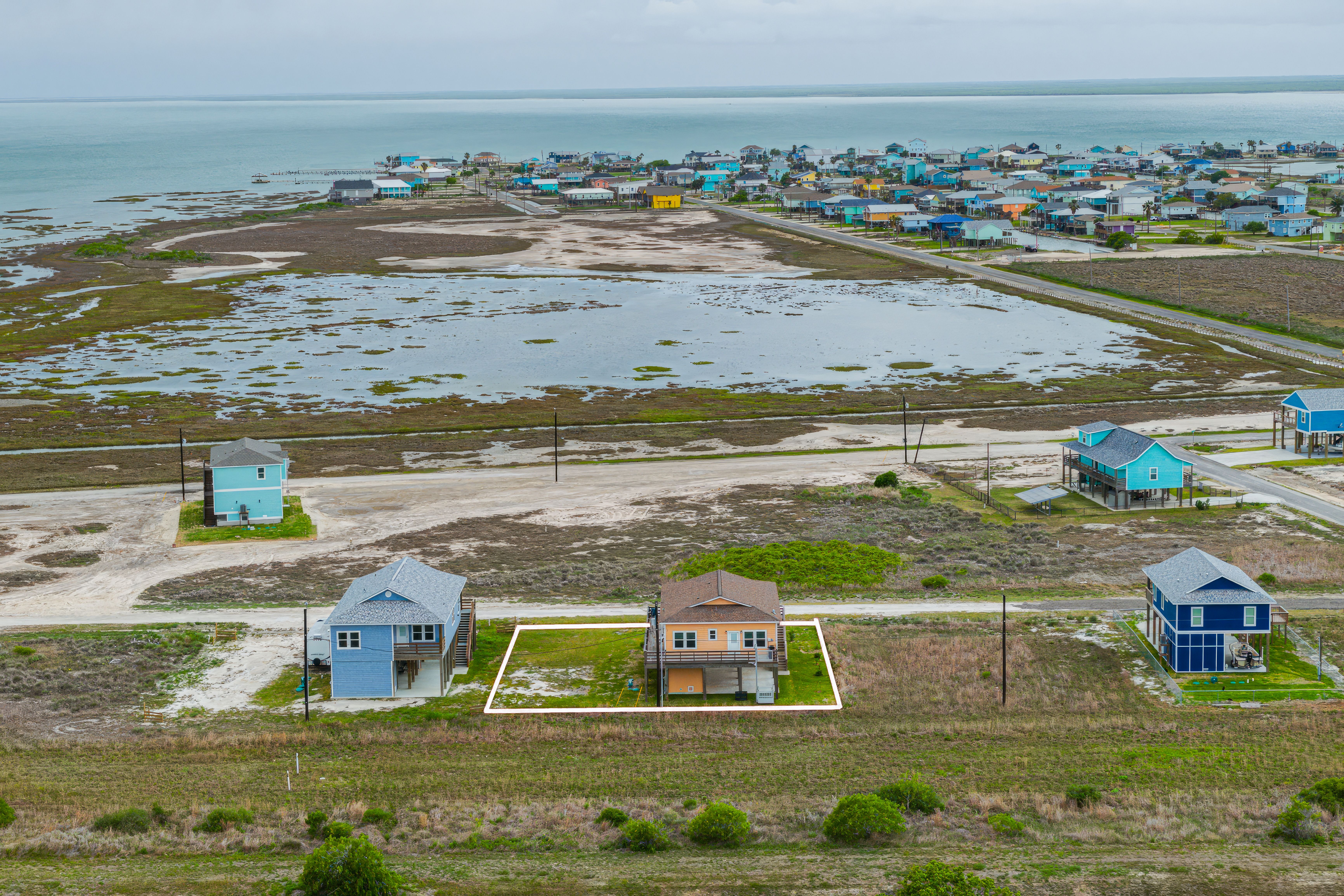  Coastal Living with Bay Views - 物件實景