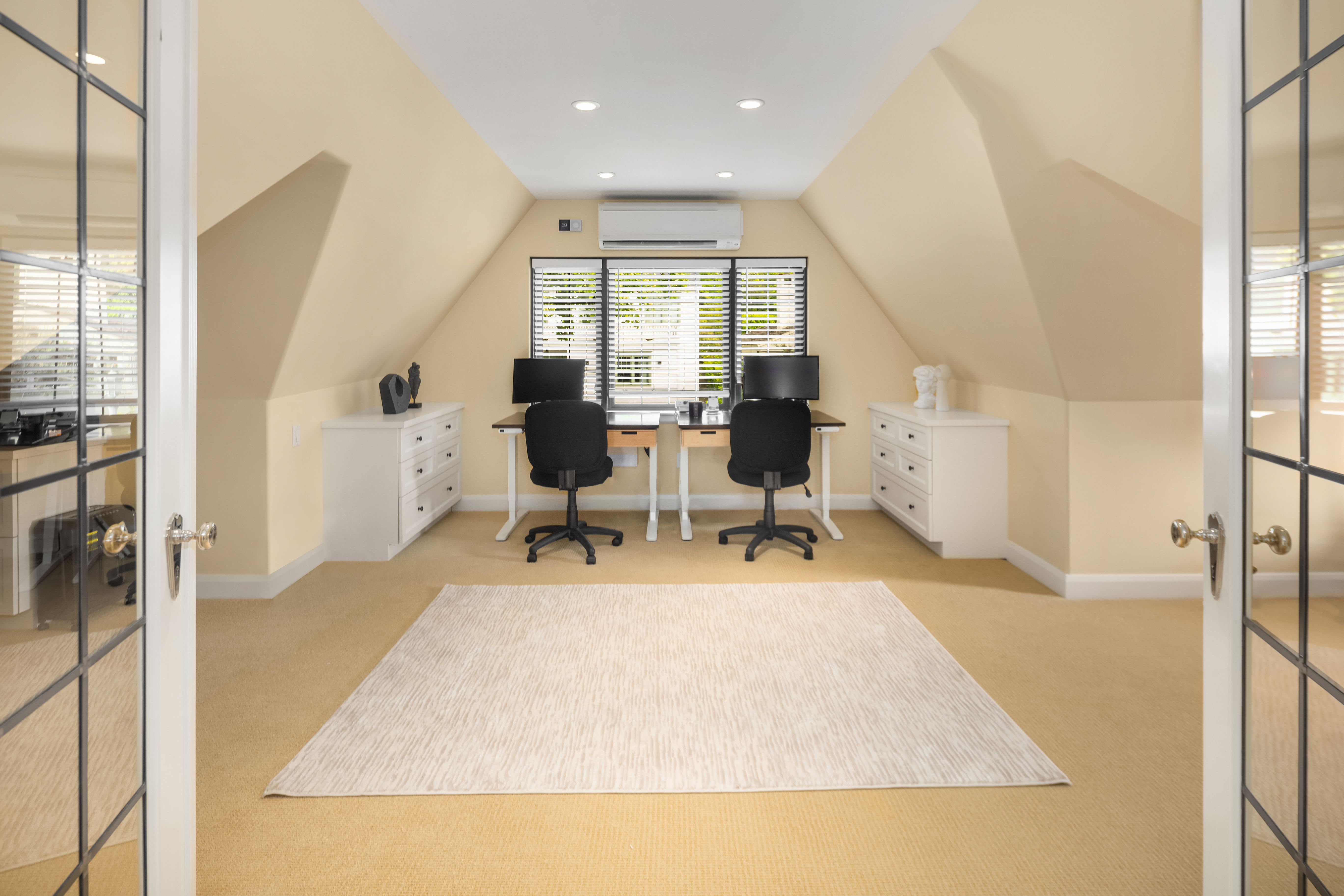  1105 Shenandoah Dr E, Seattle, WA 98112 - 物件實景