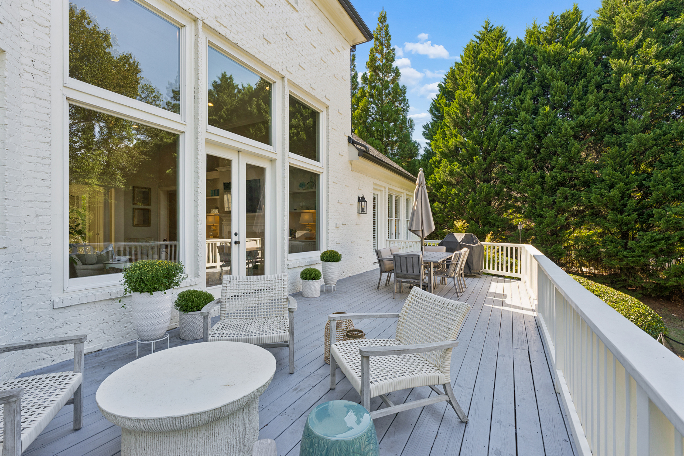  Private, Thoughtfully Renovated Sandy Springs Estate - 物件實景