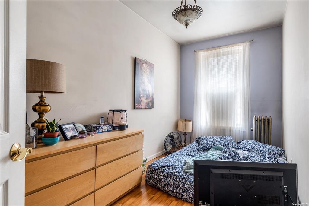 Brooklyn, New York, 11204, United States, 5 Bedrooms Bedrooms, ,3 BathroomsBathrooms,Residential,For Sale,1809100