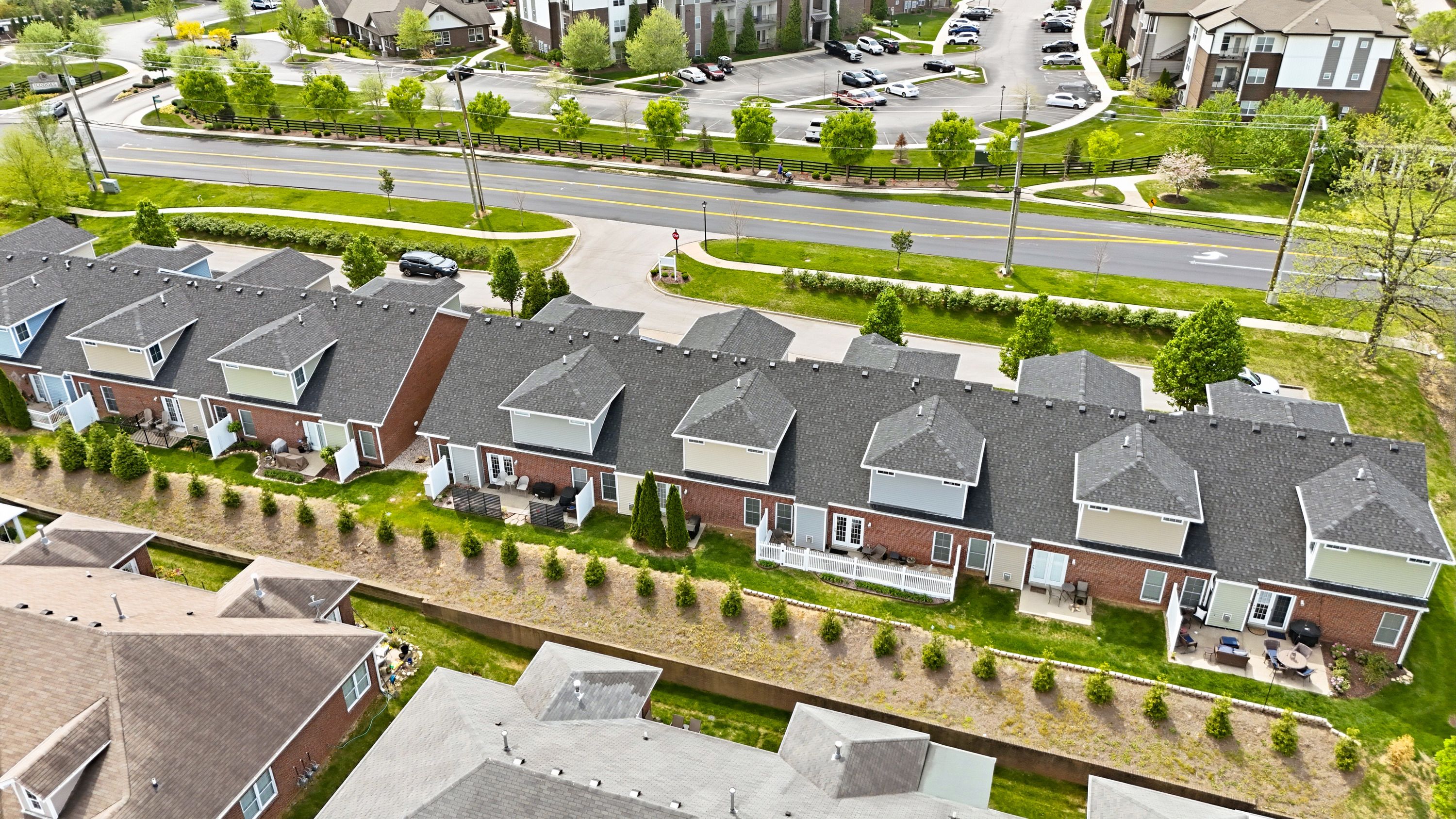  907 South English Station Road, Louisville, KY 40299 - 物件實景