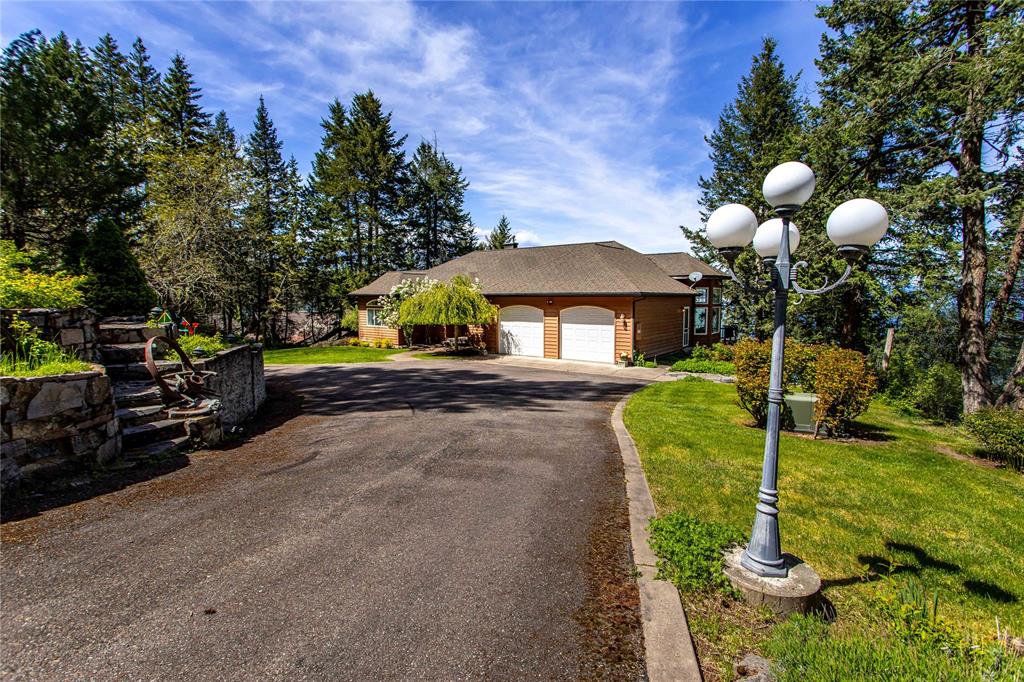 Polson, Montana, 59860, United States, 4 Bedrooms Bedrooms, ,4 BathroomsBathrooms,Residential,For Sale,1984394