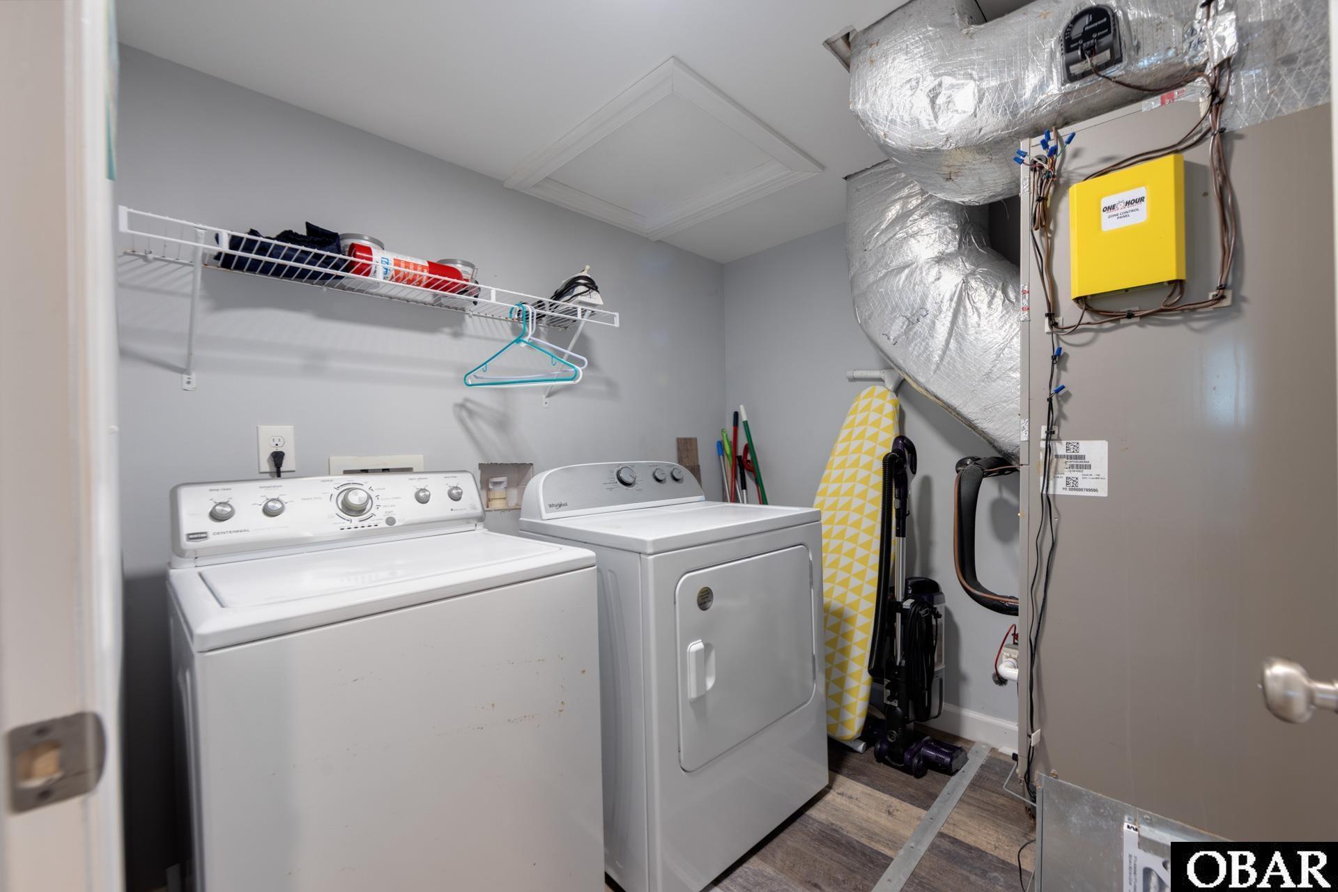 Duck, North Carolina, 27949, United States, 3 Bedrooms Bedrooms, ,2 BathroomsBathrooms,Residential,For Sale,1992061