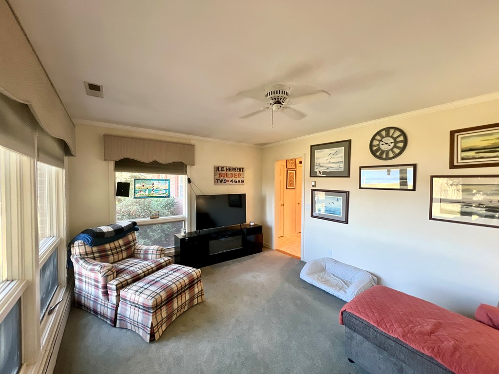 Onancock, Virginia, 23417, United States, 2 Bedrooms Bedrooms, ,2 BathroomsBathrooms,Residential,For Sale,1971701