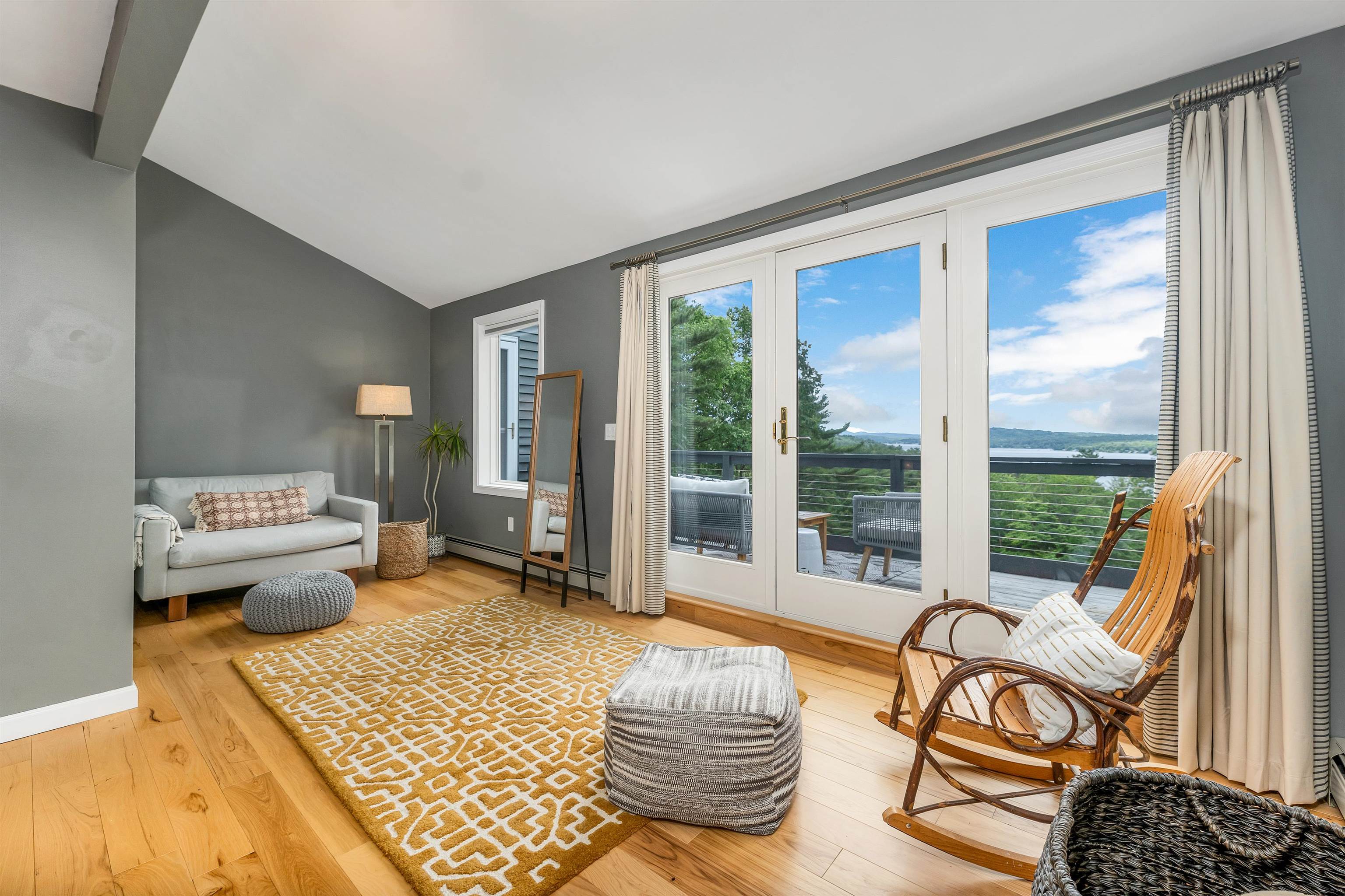 Meredith, New Hampshire, 03253, United States, 3 Bedrooms Bedrooms, ,2 BathroomsBathrooms,Residential,For Sale,1901230