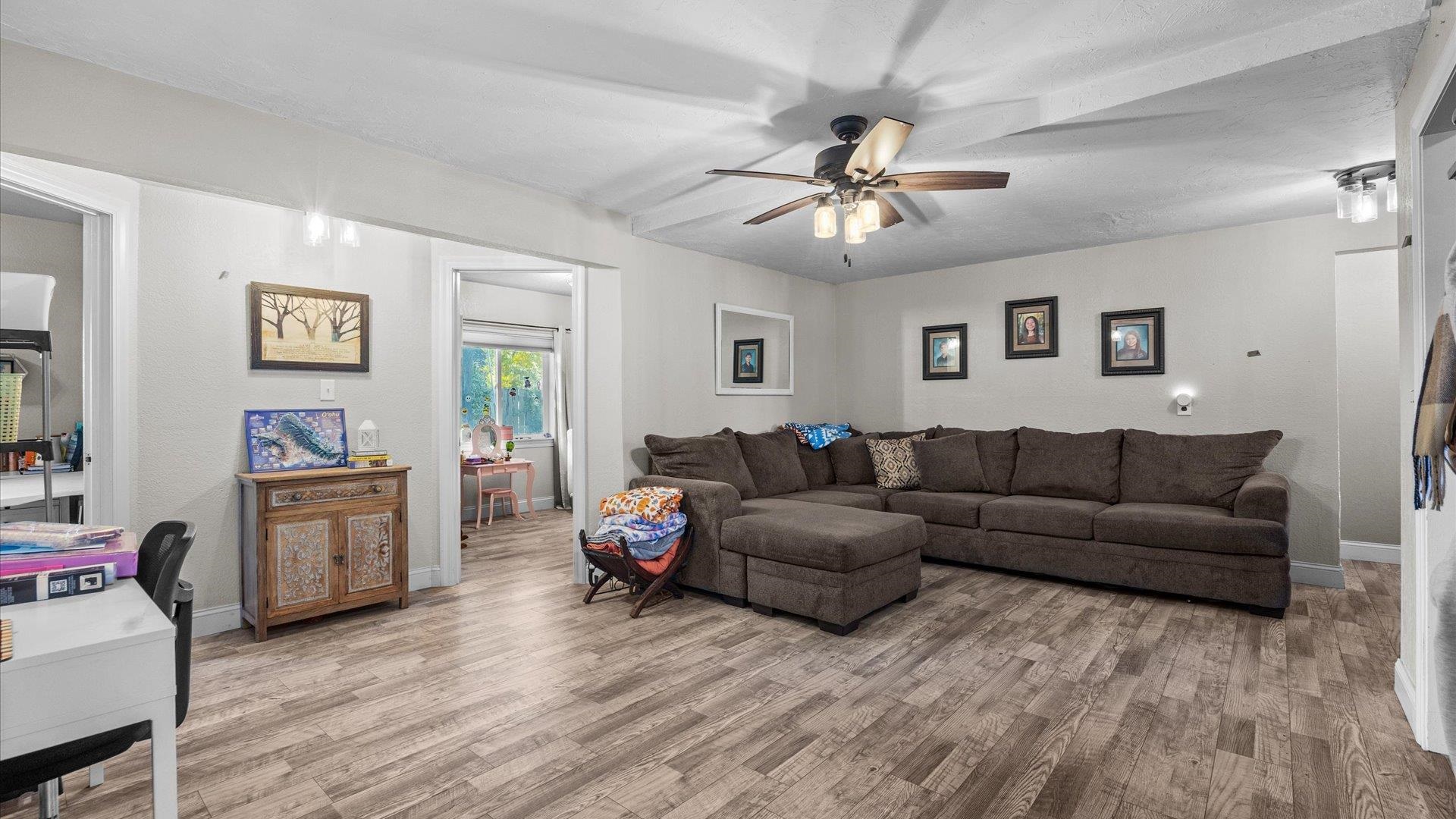 Grand Junction, Colorado, 81506, United States, 6 Bedrooms Bedrooms, ,3 BathroomsBathrooms,Residential,For Sale,1994905