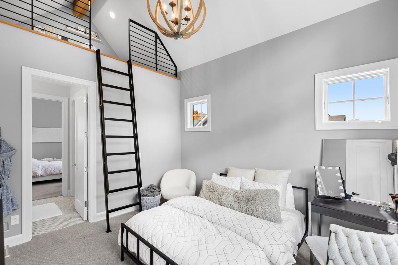 Victoria, Minnesota, 55331, United States, 5 Bedrooms Bedrooms, ,3 BathroomsBathrooms,Residential,For Sale,1994848