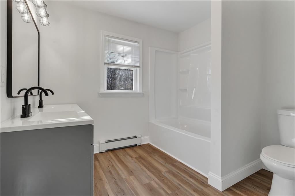 Burrillville, Rhode Island, 02859, United States, 5 Bedrooms Bedrooms, ,3 BathroomsBathrooms,Residential,For Sale,2008536