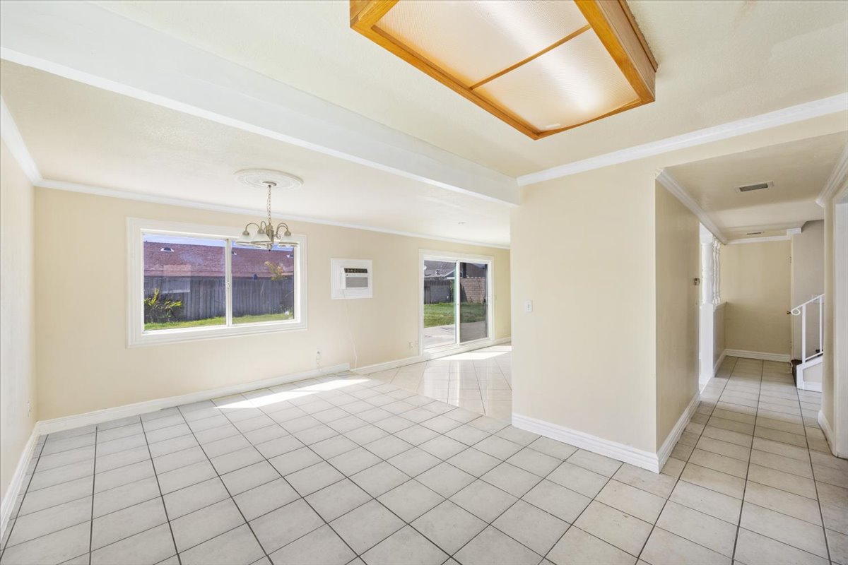 Chino, California, 91710, United States, 5 Bedrooms Bedrooms, ,3 BathroomsBathrooms,Residential,For Sale,1943036