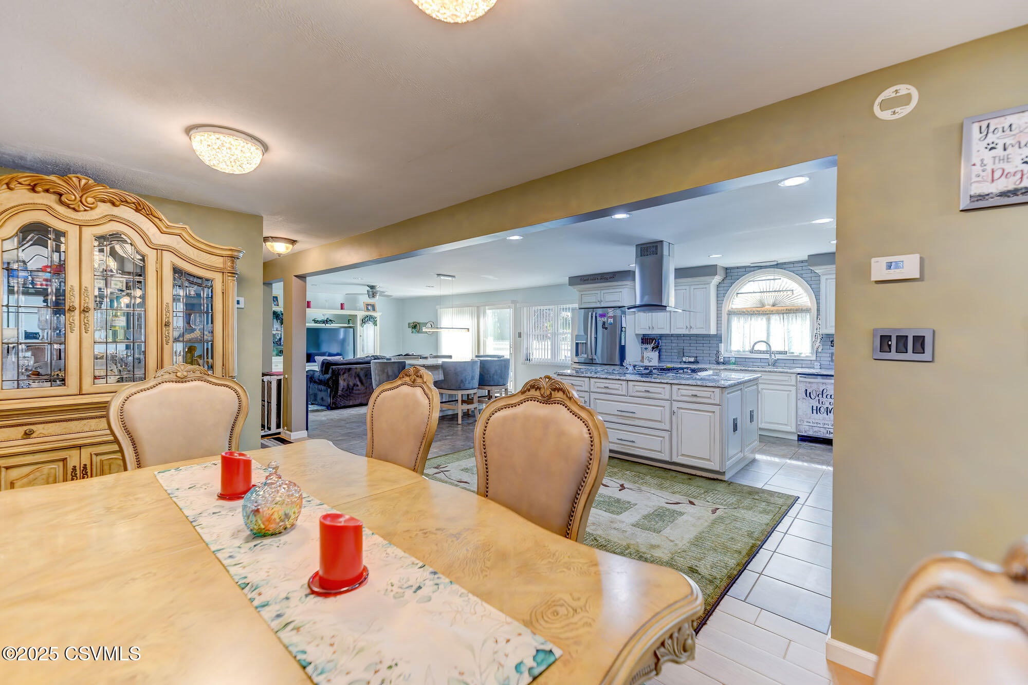 Berwick, Pennsylvania, 18603, United States, 4 Bedrooms Bedrooms, ,3 BathroomsBathrooms,Residential,For Sale,1979458