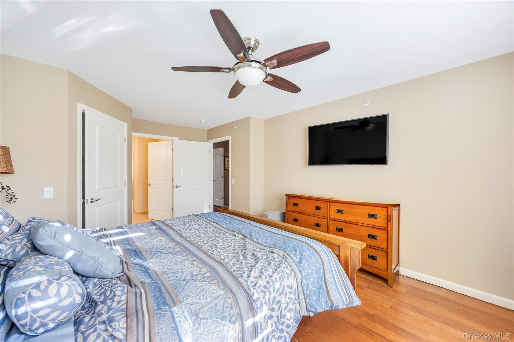 Central Islip, New York, 11722, United States, 2 Bedrooms Bedrooms, ,2 BathroomsBathrooms,Residential,For Sale,1991453