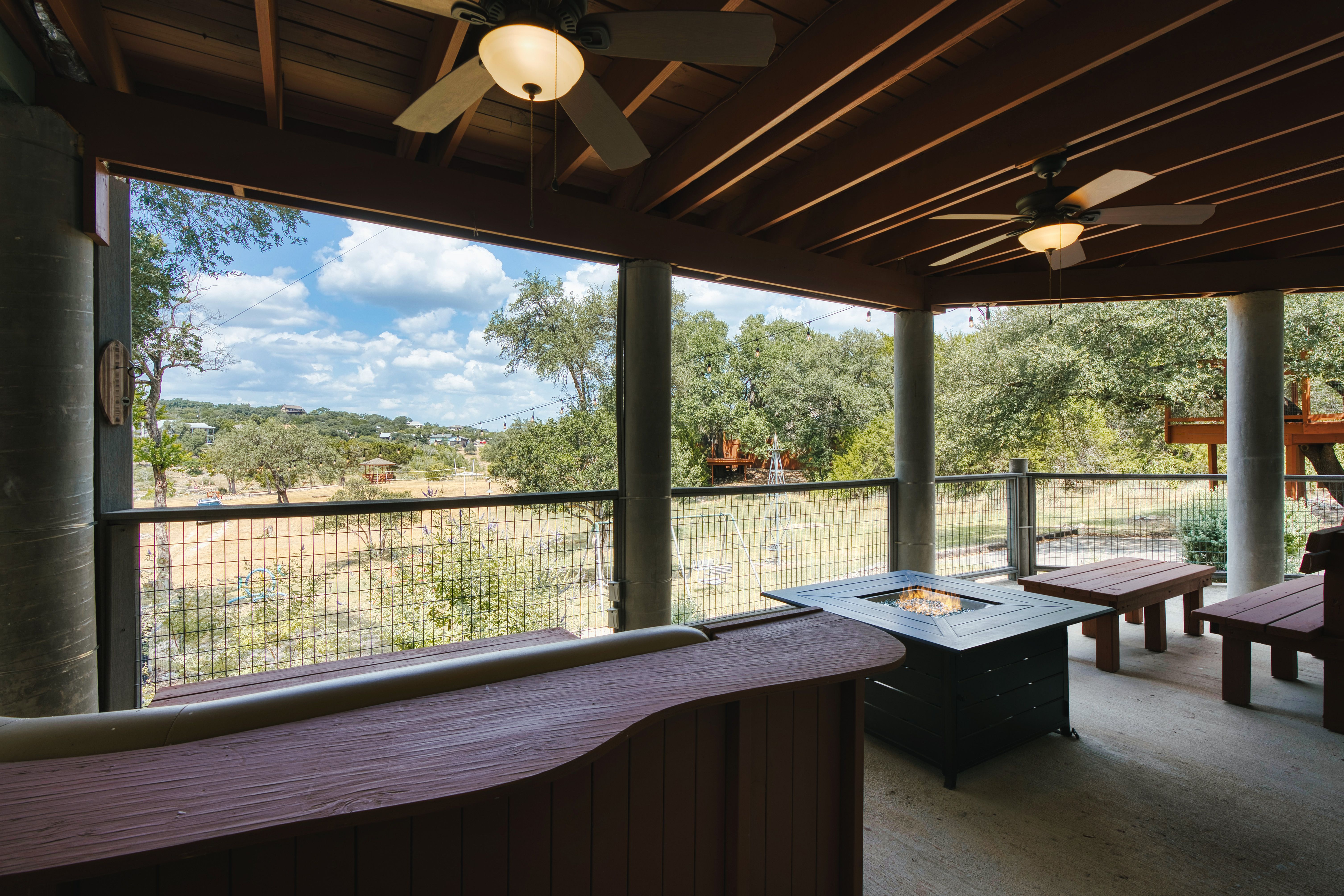  One-of-a-Kind Canyon Lake Escape - 物件實景