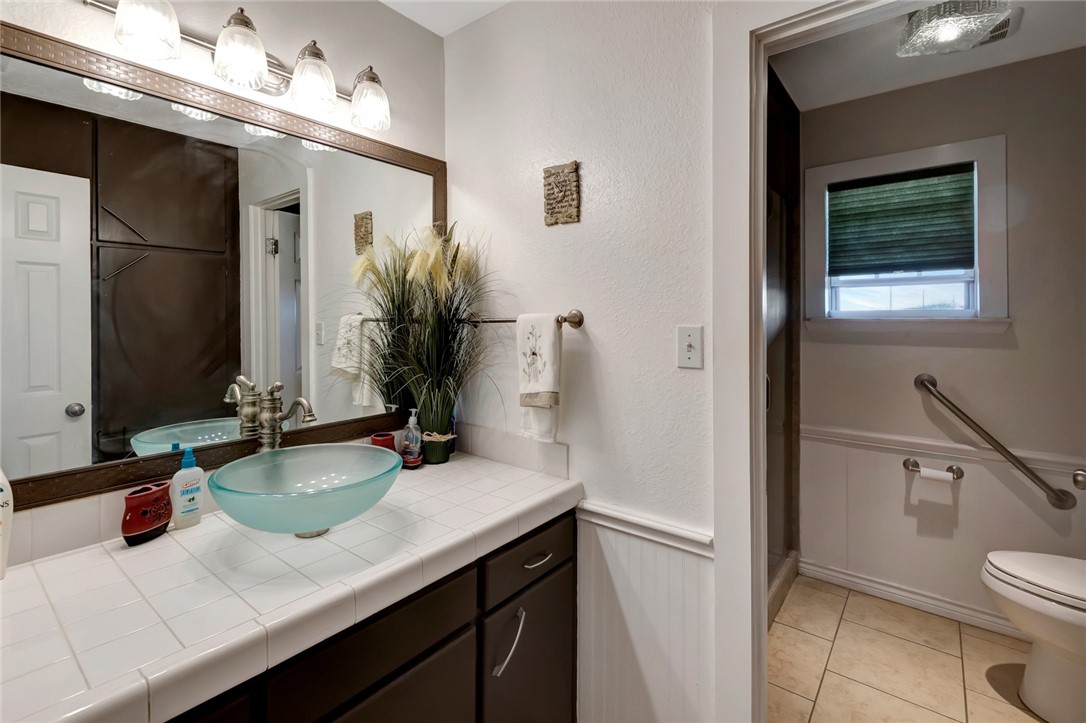 Rockport, Texas, 78382, United States, 3 Bedrooms Bedrooms, ,3 BathroomsBathrooms,Residential,For Sale,1746553