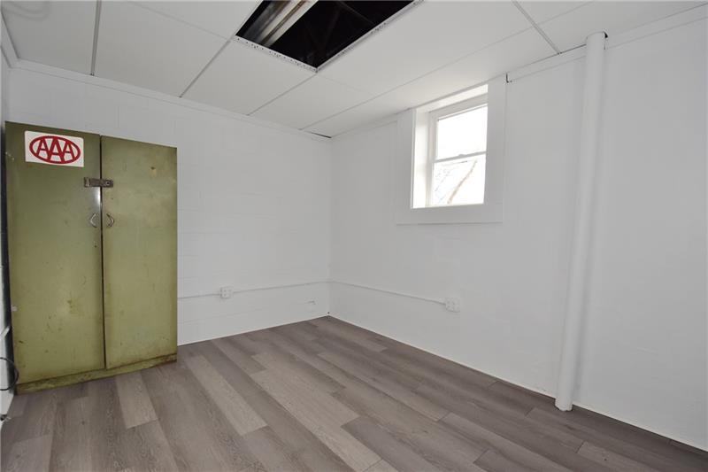 632 W Warrington Avenue, Pittsburgh, Pennsylvania, 15226, United States, ,Residential,For Sale,632 W Warrington Avenue,1437785