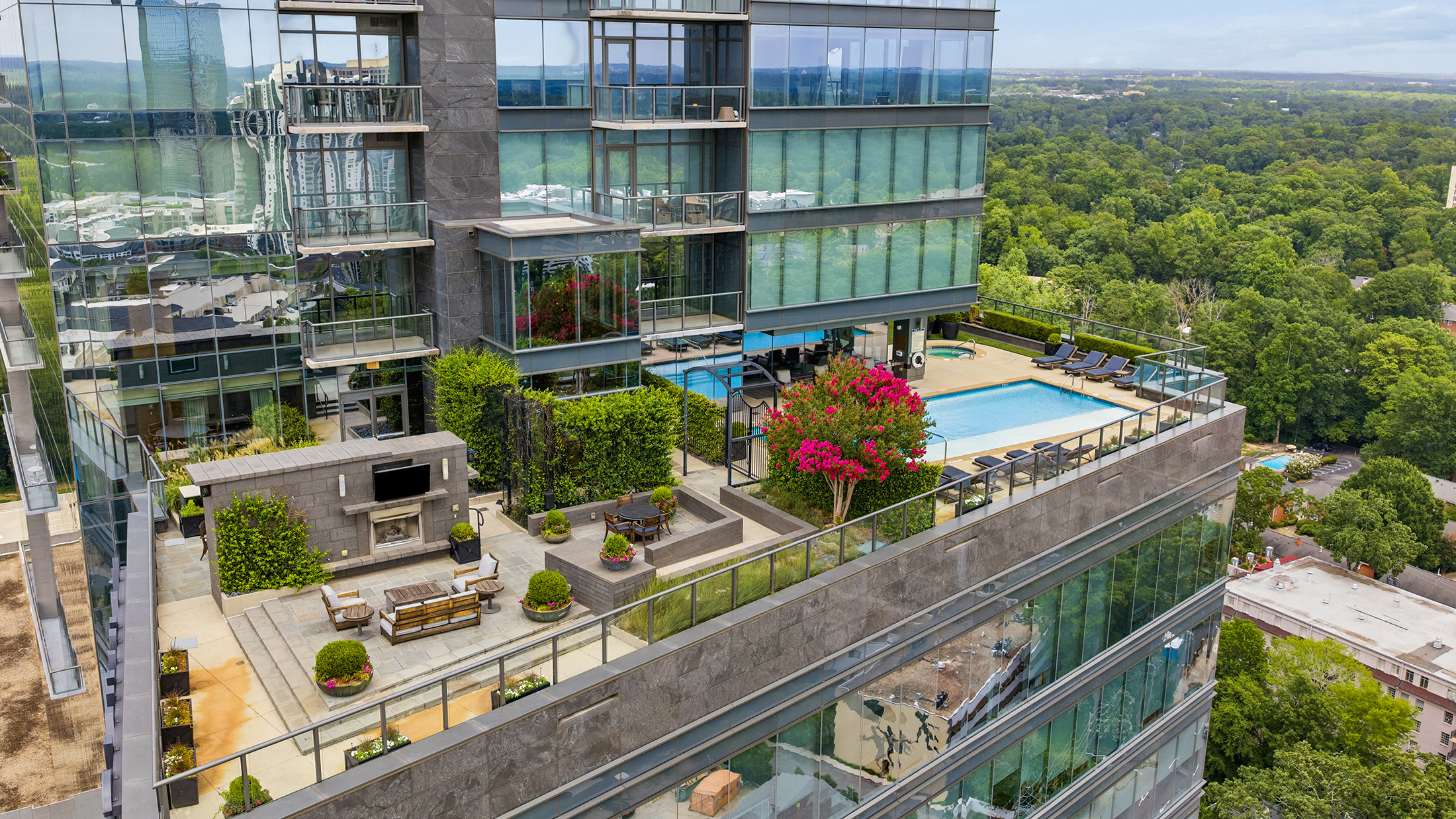  The Ritz-Carlton Residence — A Home With a View - 物件實景