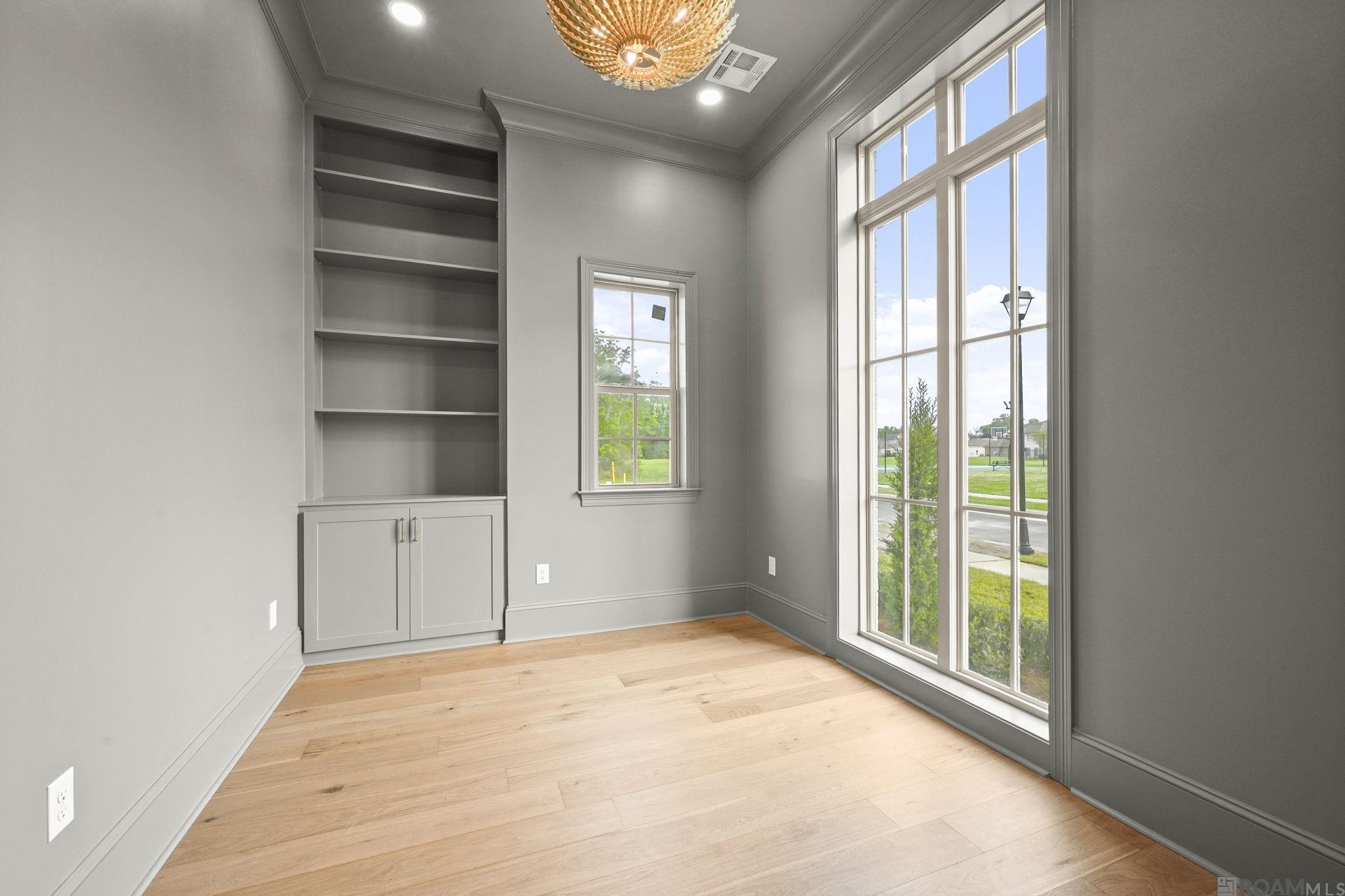 Baton Rouge, Louisiana, 70817, United States, 4 Bedrooms Bedrooms, ,3 BathroomsBathrooms,Residential,For Sale,2032762