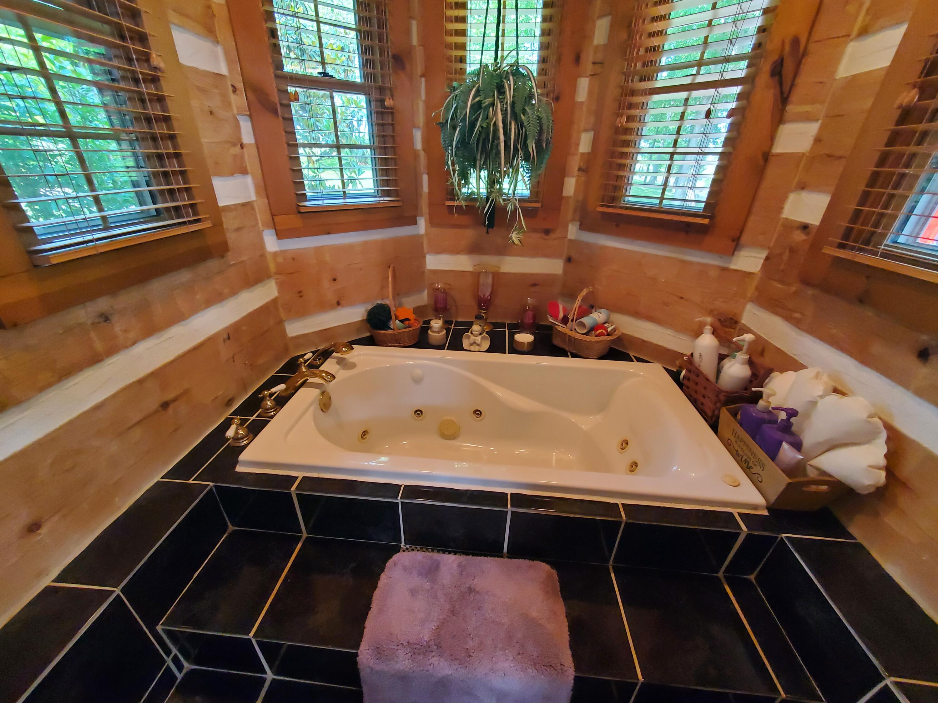 Sadieville, Kentucky, 40370, United States, 4 Bedrooms Bedrooms, ,3 BathroomsBathrooms,Residential,For Sale,1839886