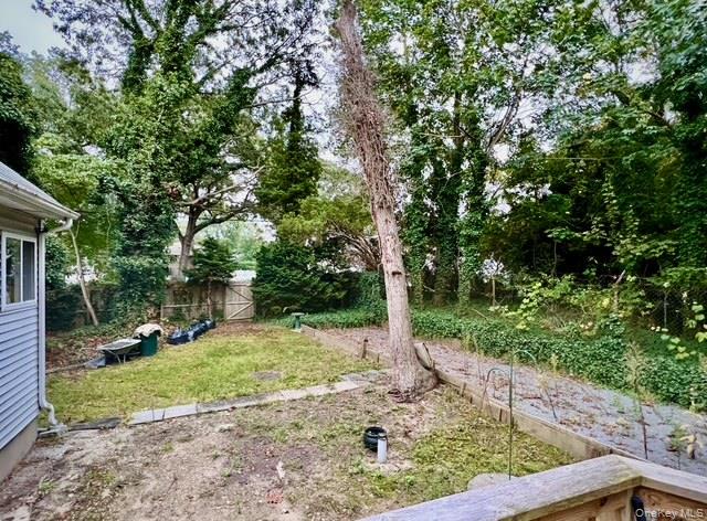 Selden, New York, 11784, United States, 3 Bedrooms Bedrooms, ,1 BathroomBathrooms,Residential,For Sale,1971333