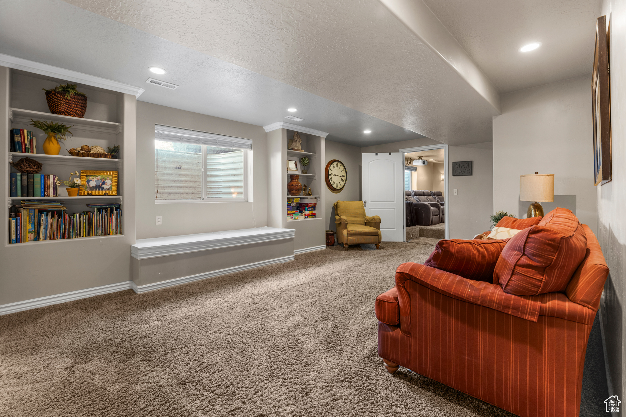 Layton, Utah, 84041, United States, 6 Bedrooms Bedrooms, ,3 BathroomsBathrooms,Residential,For Sale,1795196