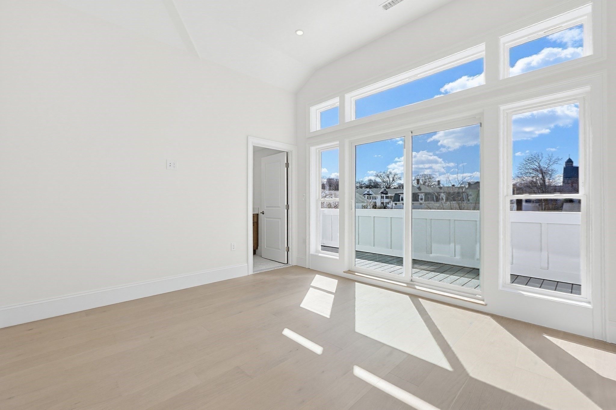 Brighton, Massachusetts, 02135, United States, 4 Bedrooms Bedrooms, ,4 BathroomsBathrooms,Residential,For Sale,2030744